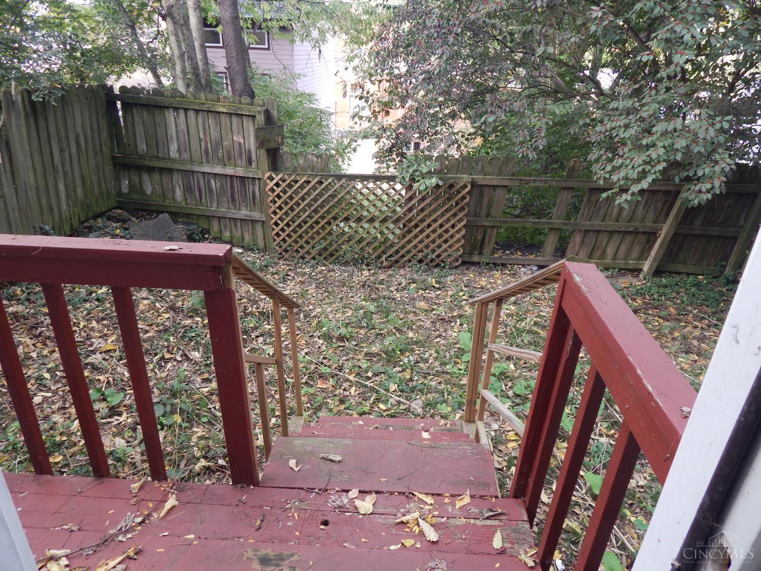 655 Steiner Avenue Property Photo 35