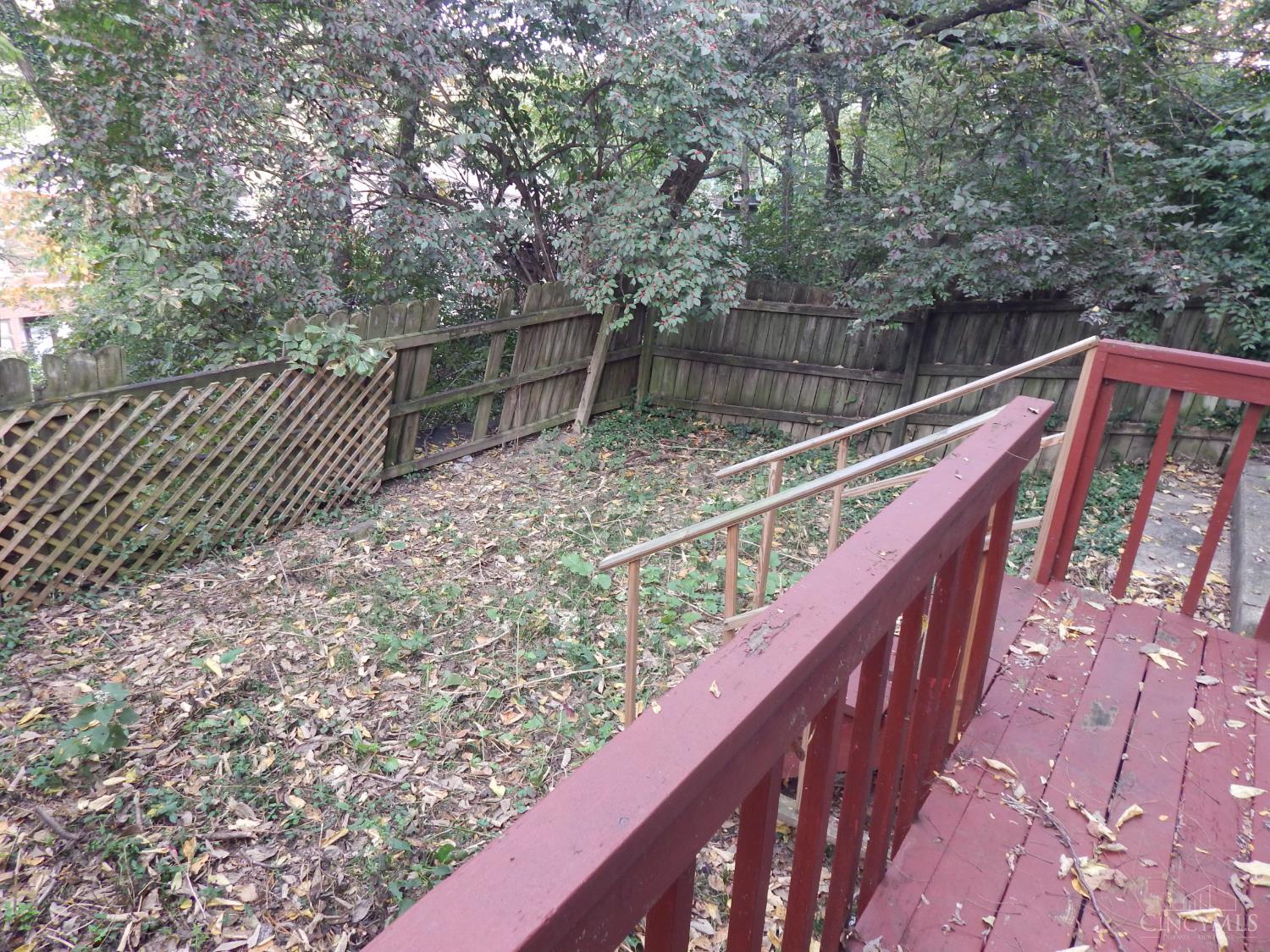 655 Steiner Avenue Property Photo 36