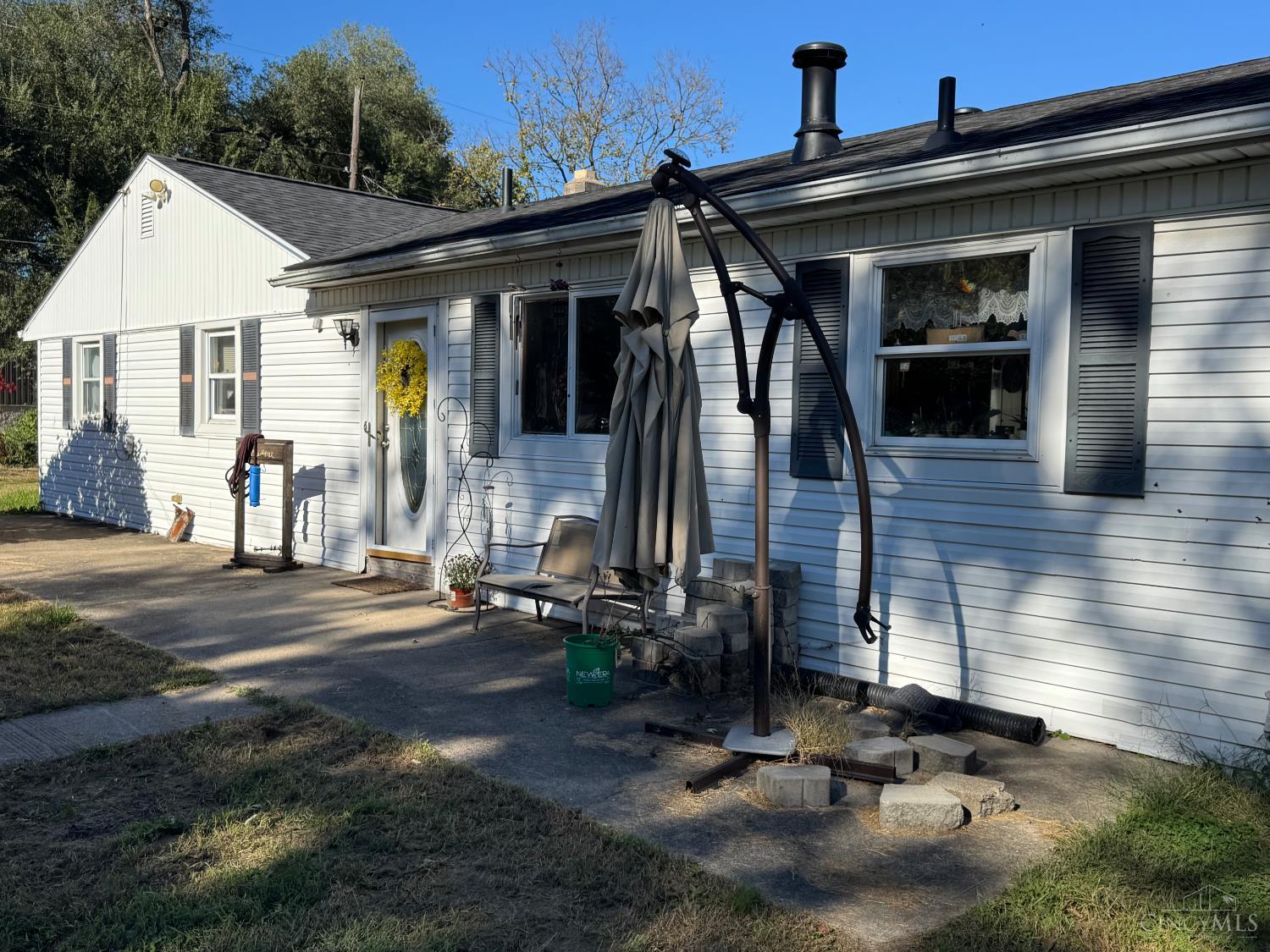 3312 Glencoe Street Property Photo 1