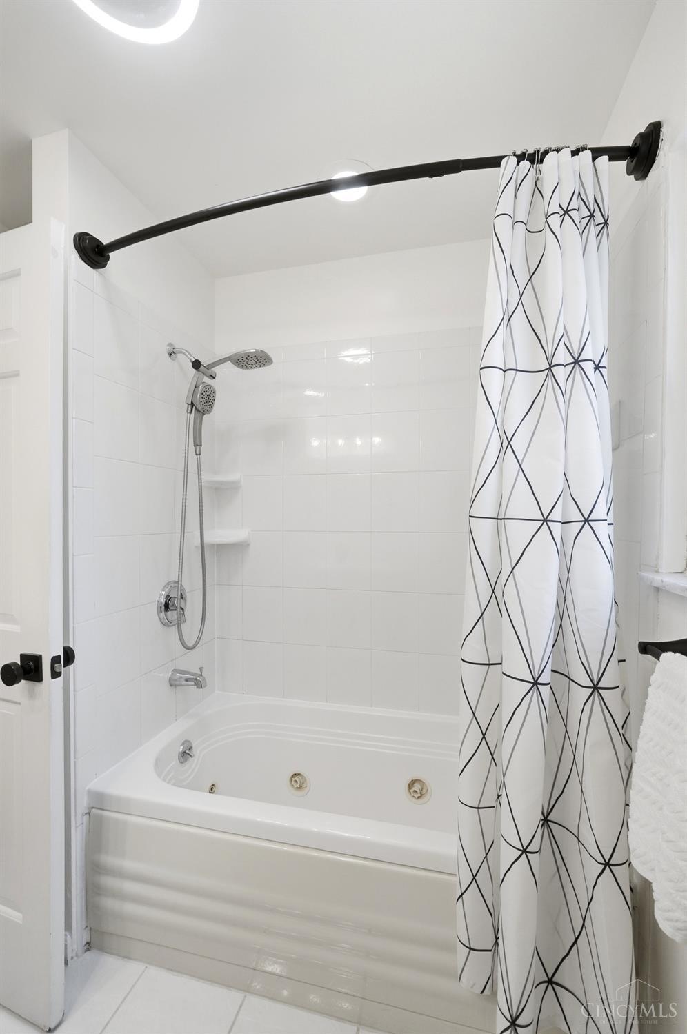 4470 Classic Drive Property Photo 18