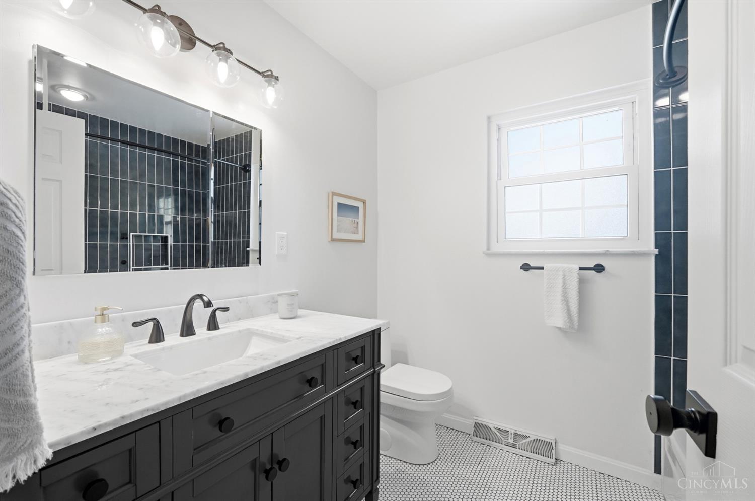 4470 Classic Drive Property Photo 22