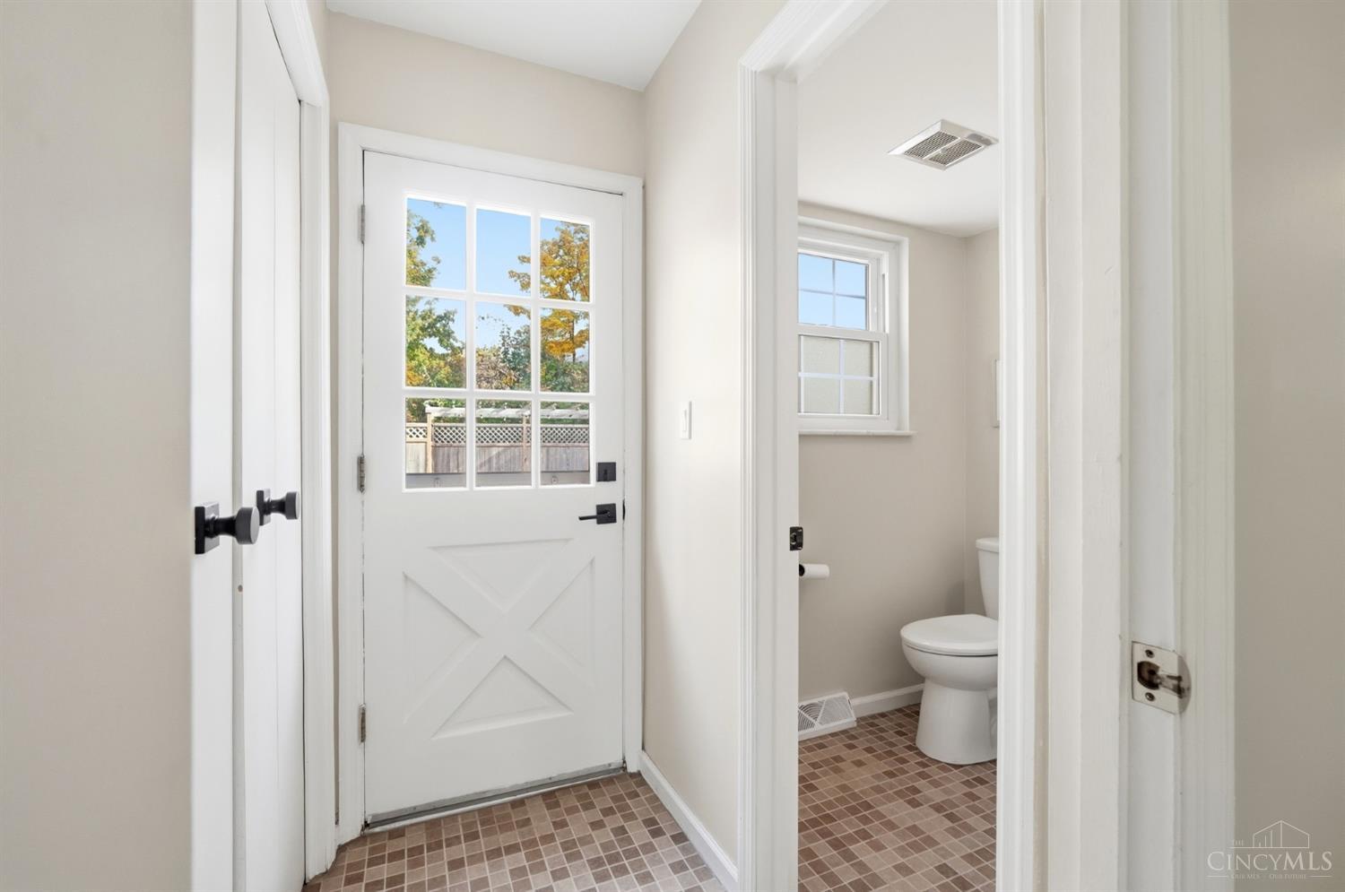 4470 Classic Drive Property Photo 28