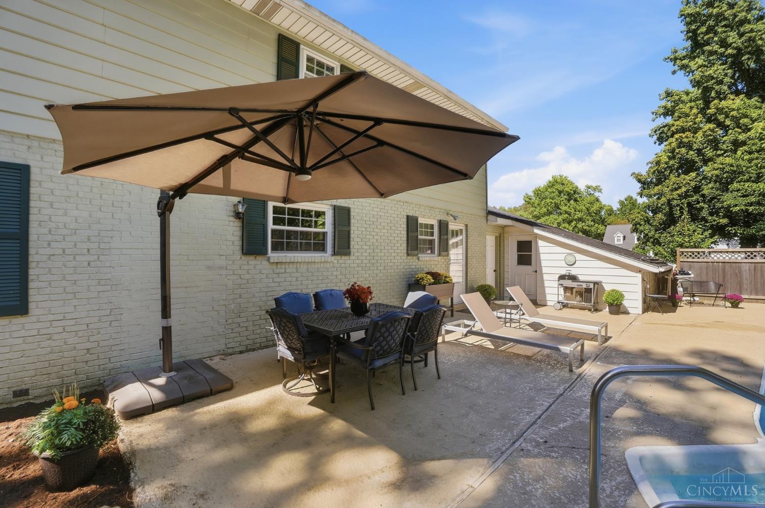 4470 Classic Drive Property Photo 31