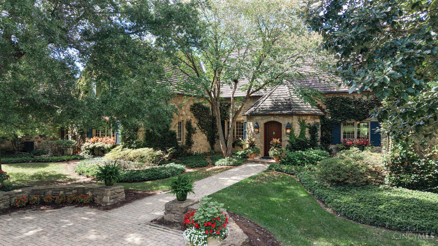 7707 Given Road Property Photo 1