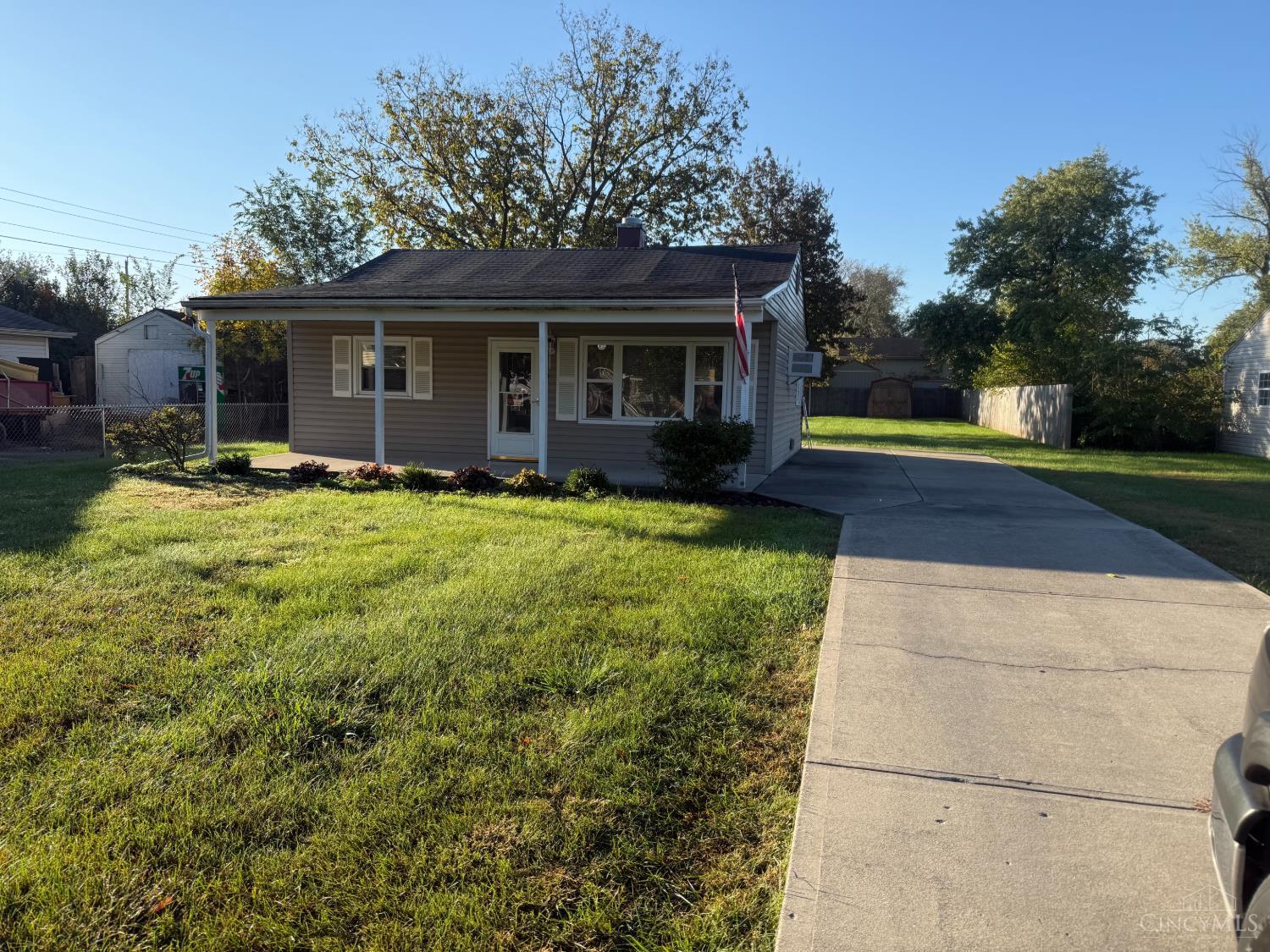 1406 Pershing Avenue Property Photo 1