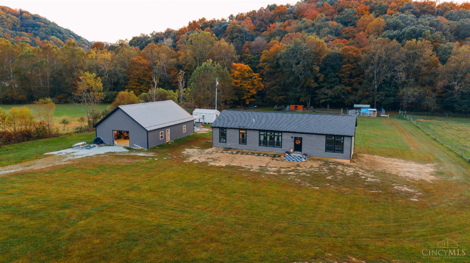 5641 Straight Creek Road Property Photo 1