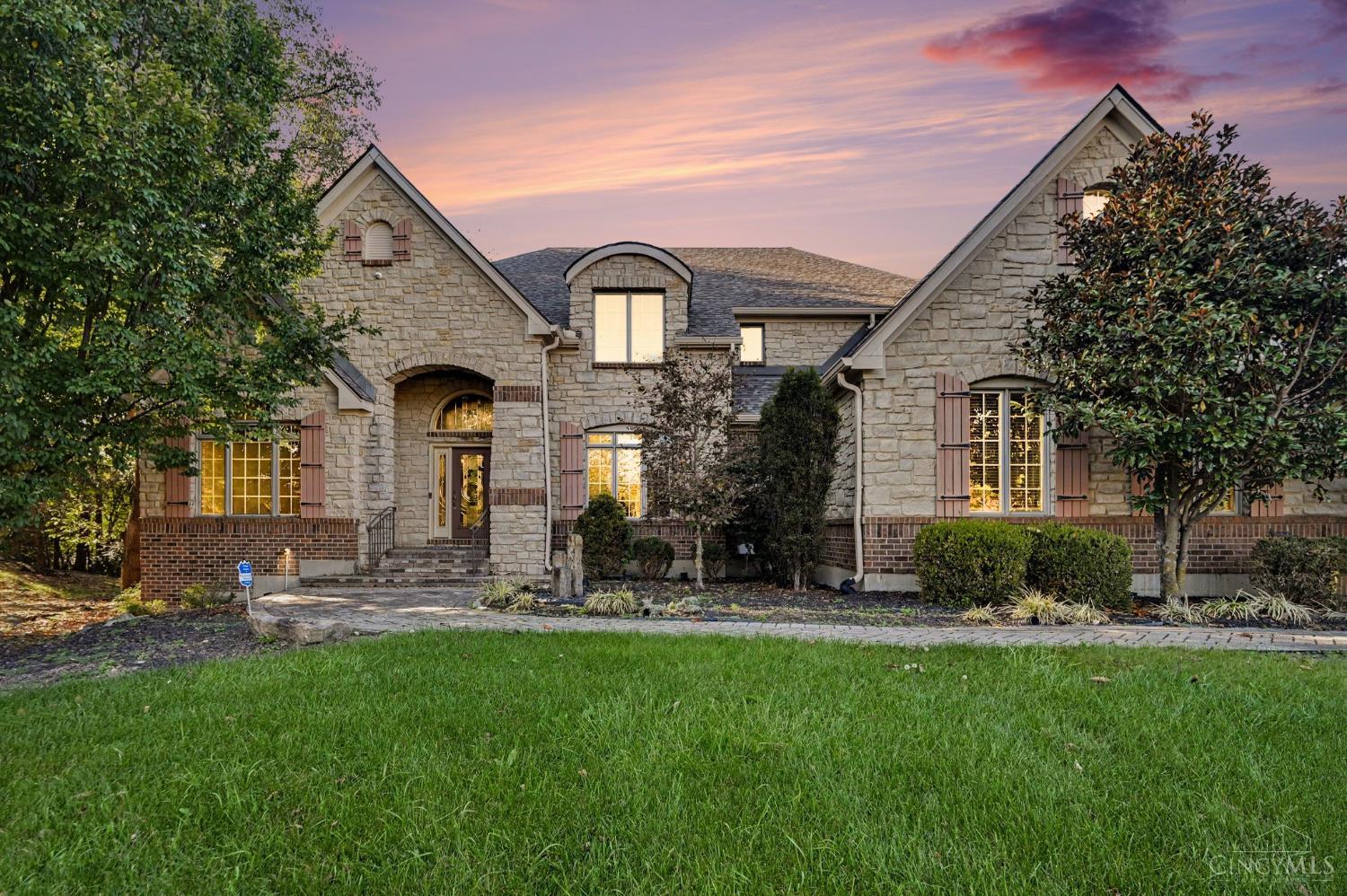 7491 Country Brook Court Property Photo 1