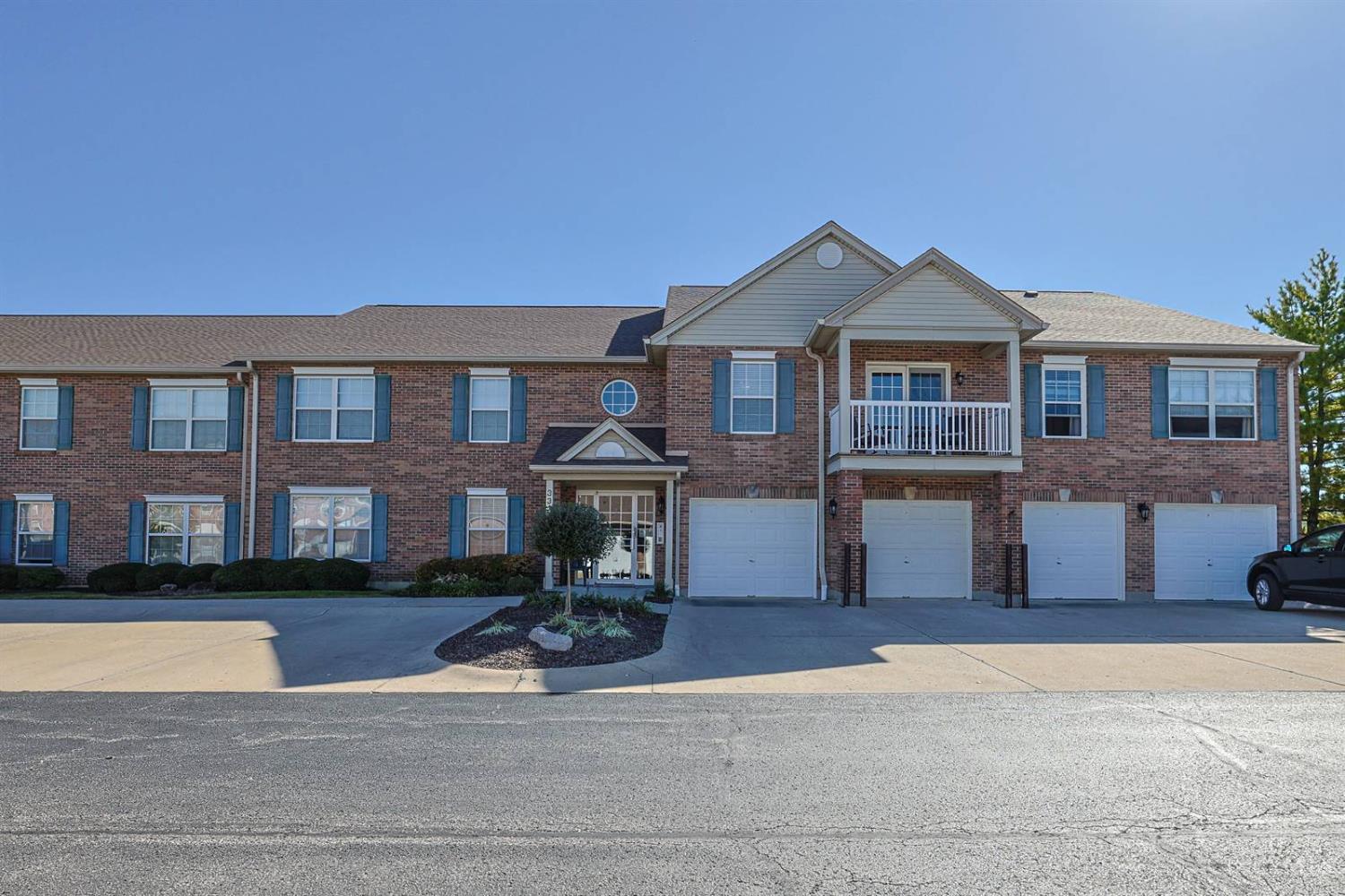 3314 Emerald Lakes Drive Property Photo 1