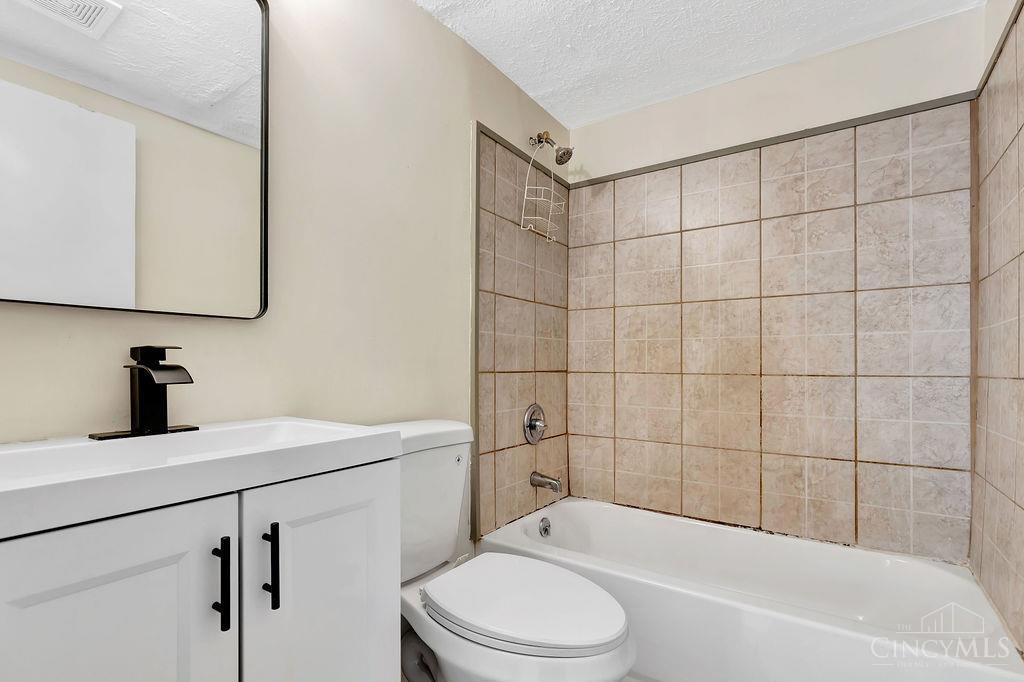 2117 St Leo Place Property Photo 17