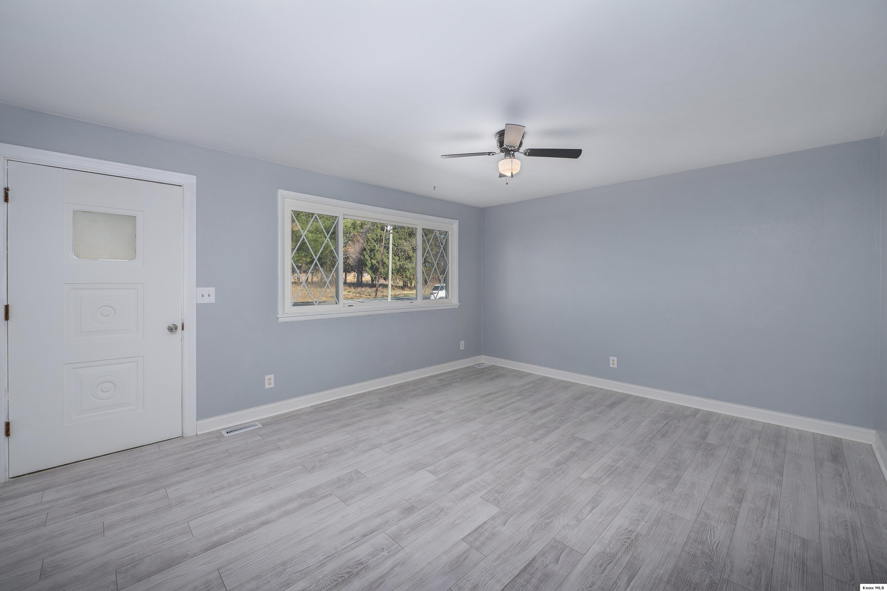 17762 Coshocton Road Property Photo 4
