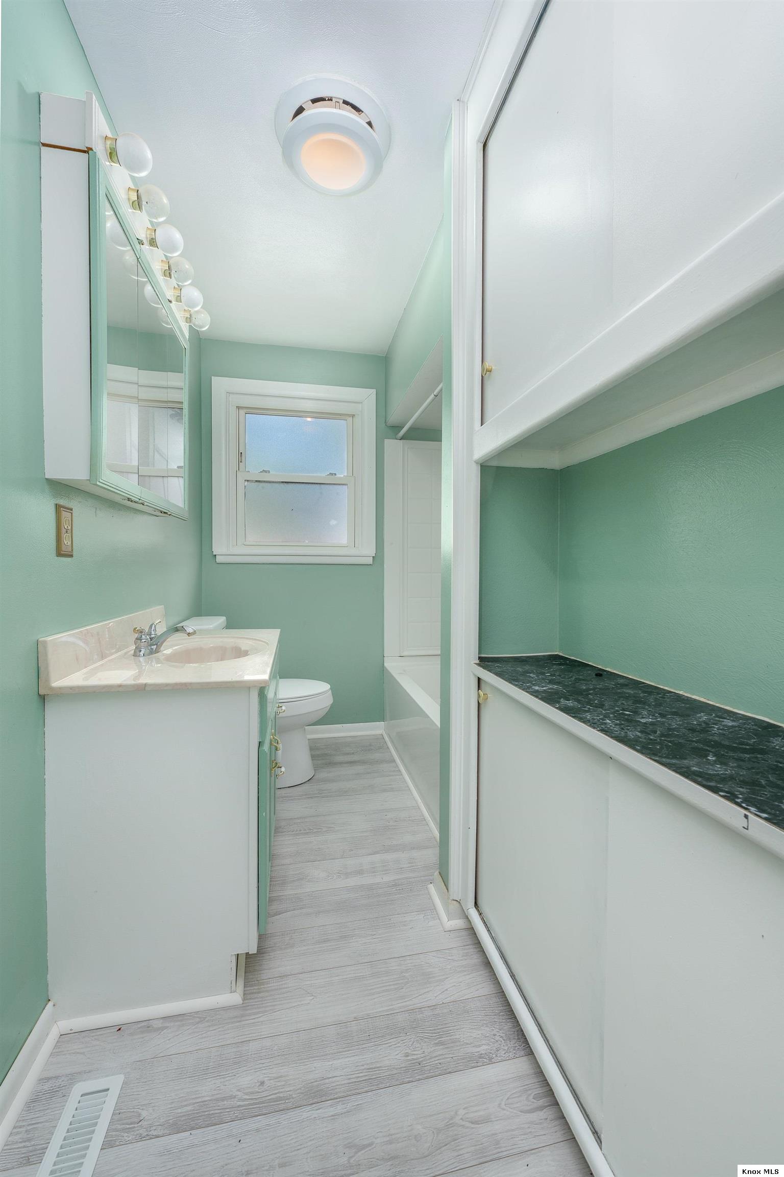 17762 Coshocton Road Property Photo 14