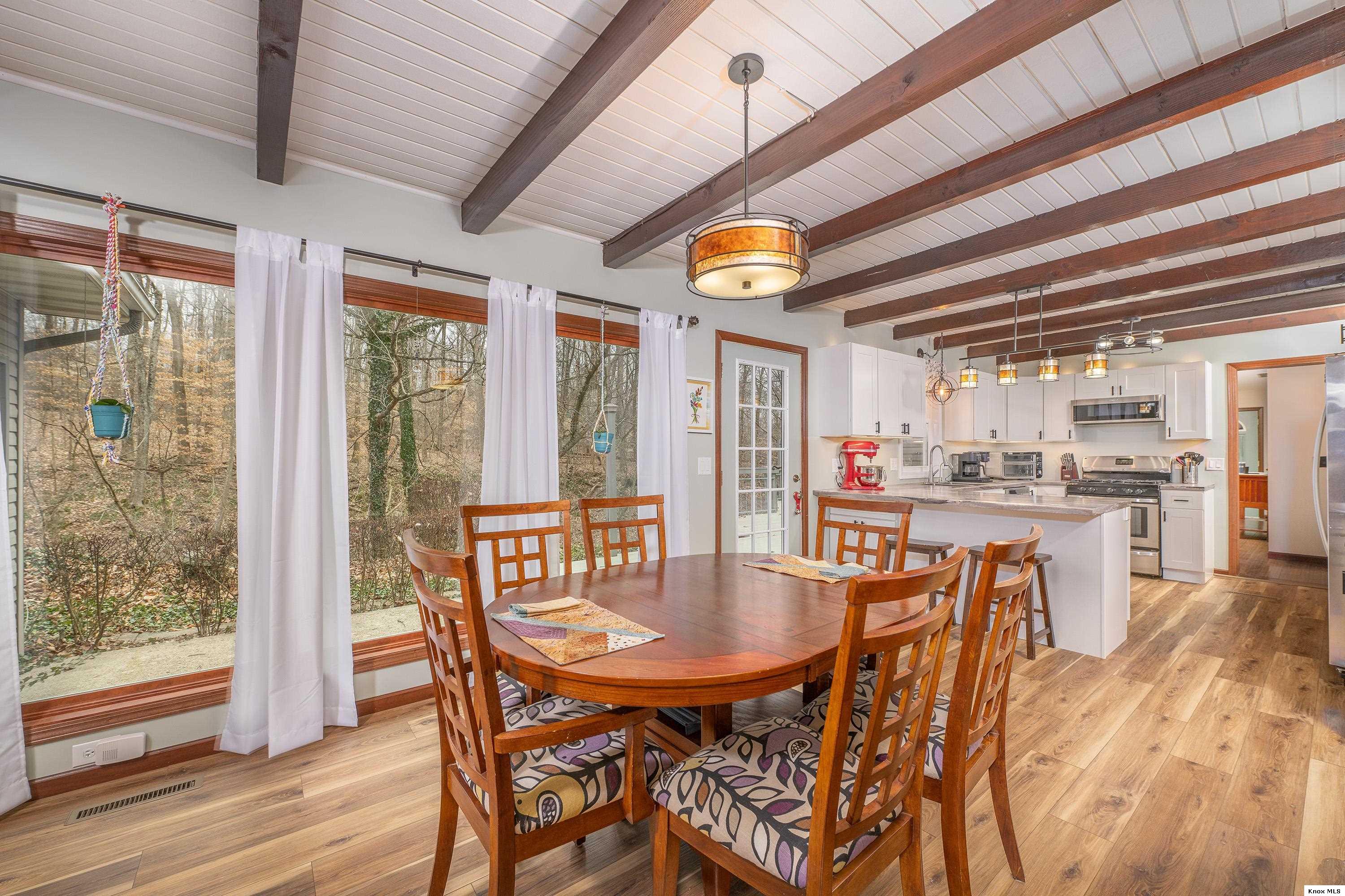 20860 Newcastle Rd Property Photo 11