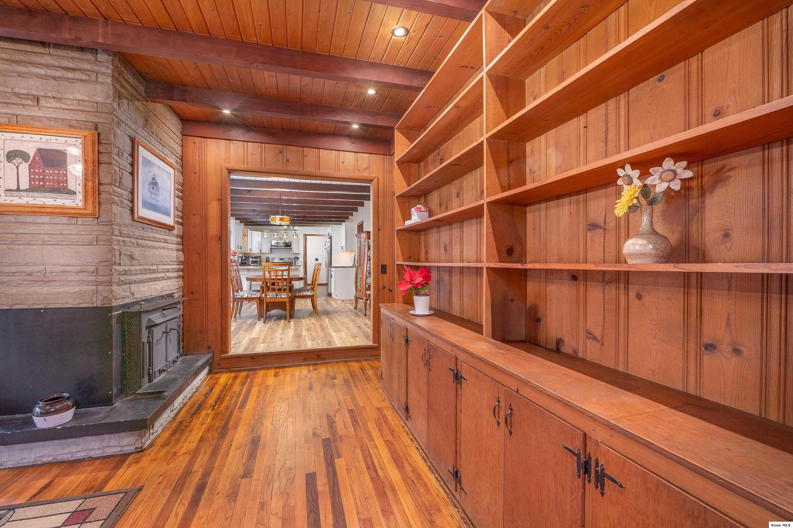 20860 Newcastle Rd Property Photo 16