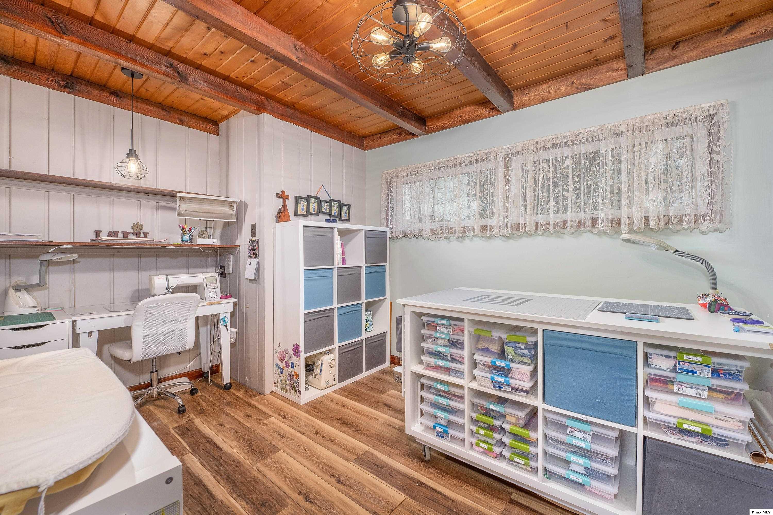 20860 Newcastle Rd Property Photo 17