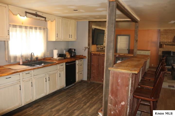 11250 Yankee St Property Photo 3