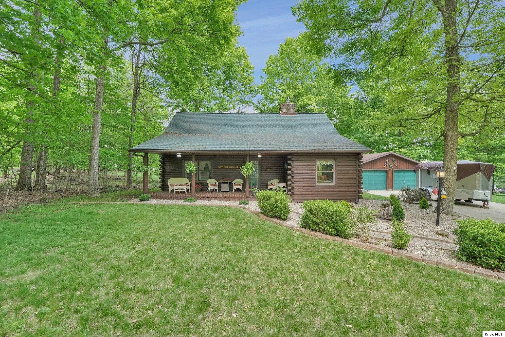 1984 Apple Valley Drive Property Photo 1