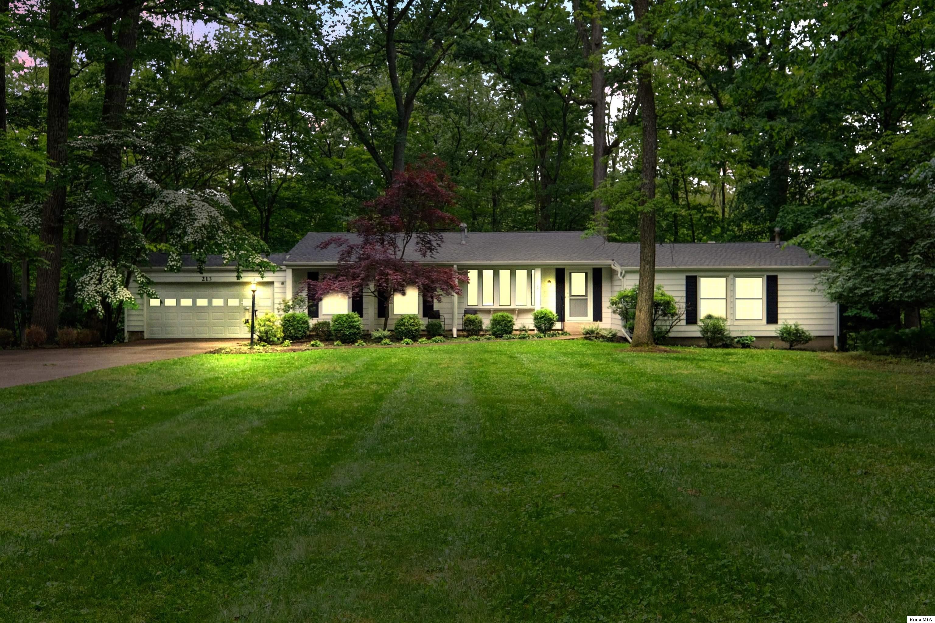 213 Kokosing Dr Property Photo 2
