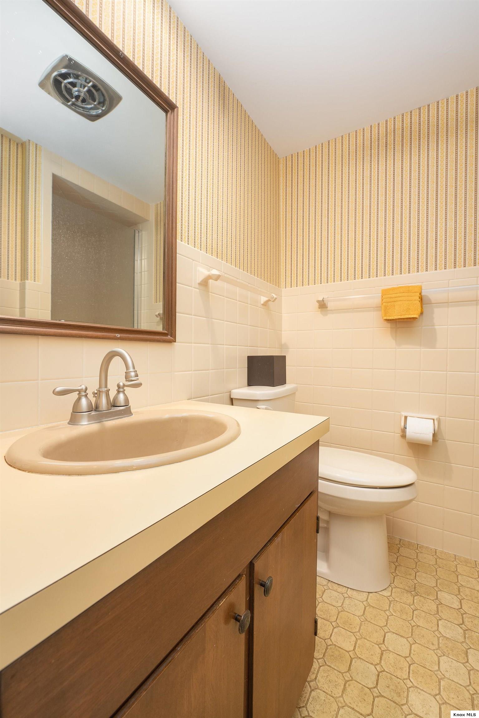 213 Kokosing Dr Property Photo 23