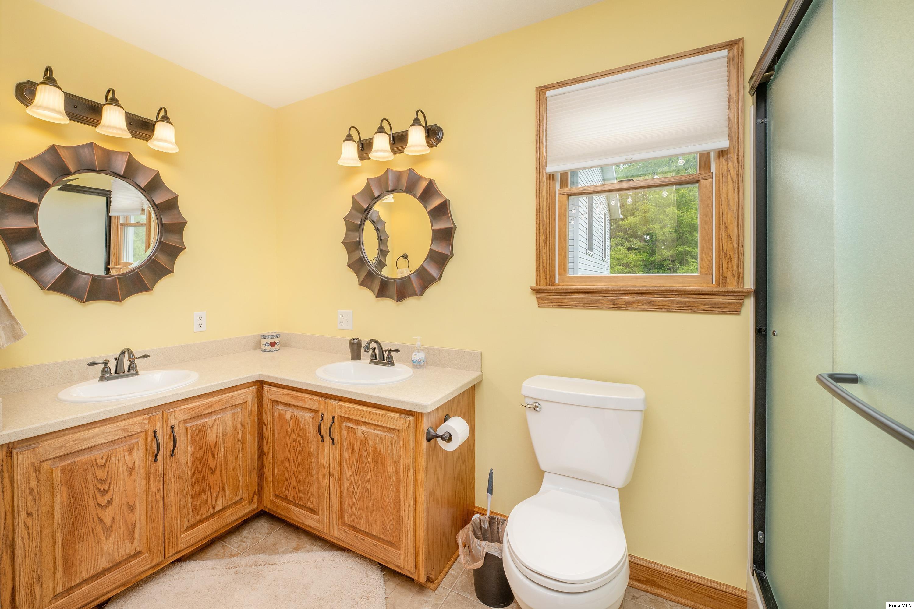 1295 Vernonview Dr Property Photo 31