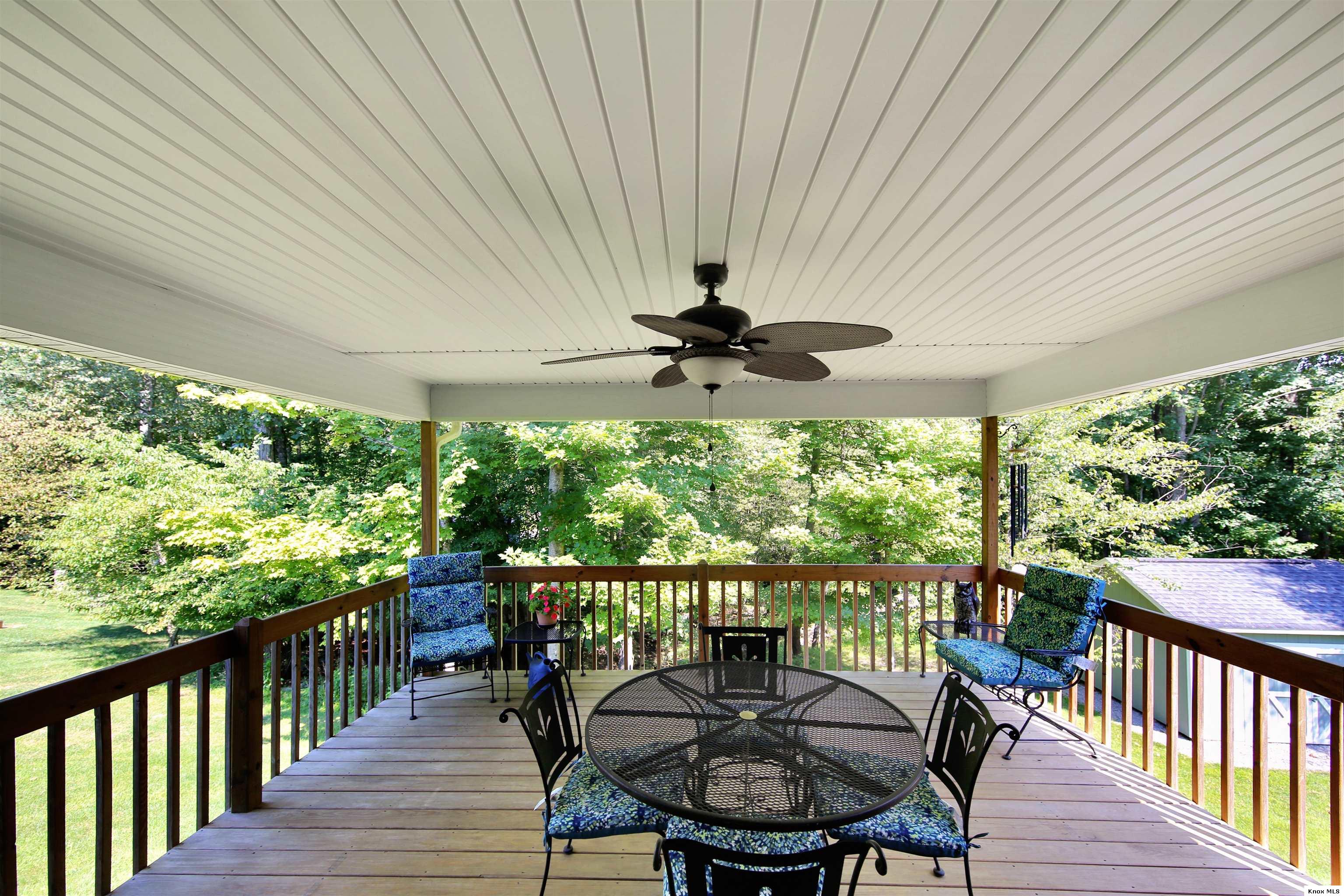 561 Glenmonte Drive Property Photo 12