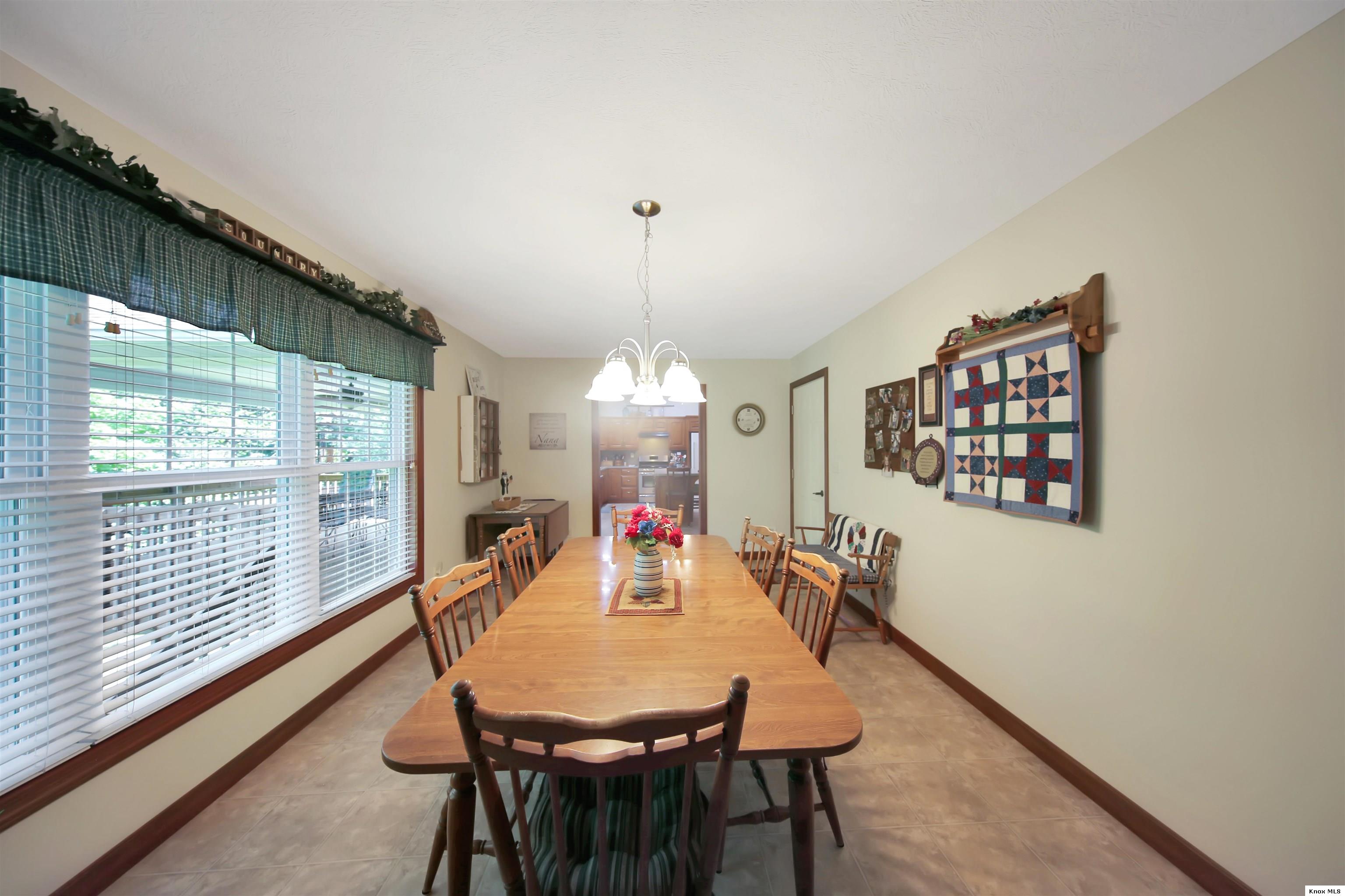 561 Glenmonte Drive Property Photo 20