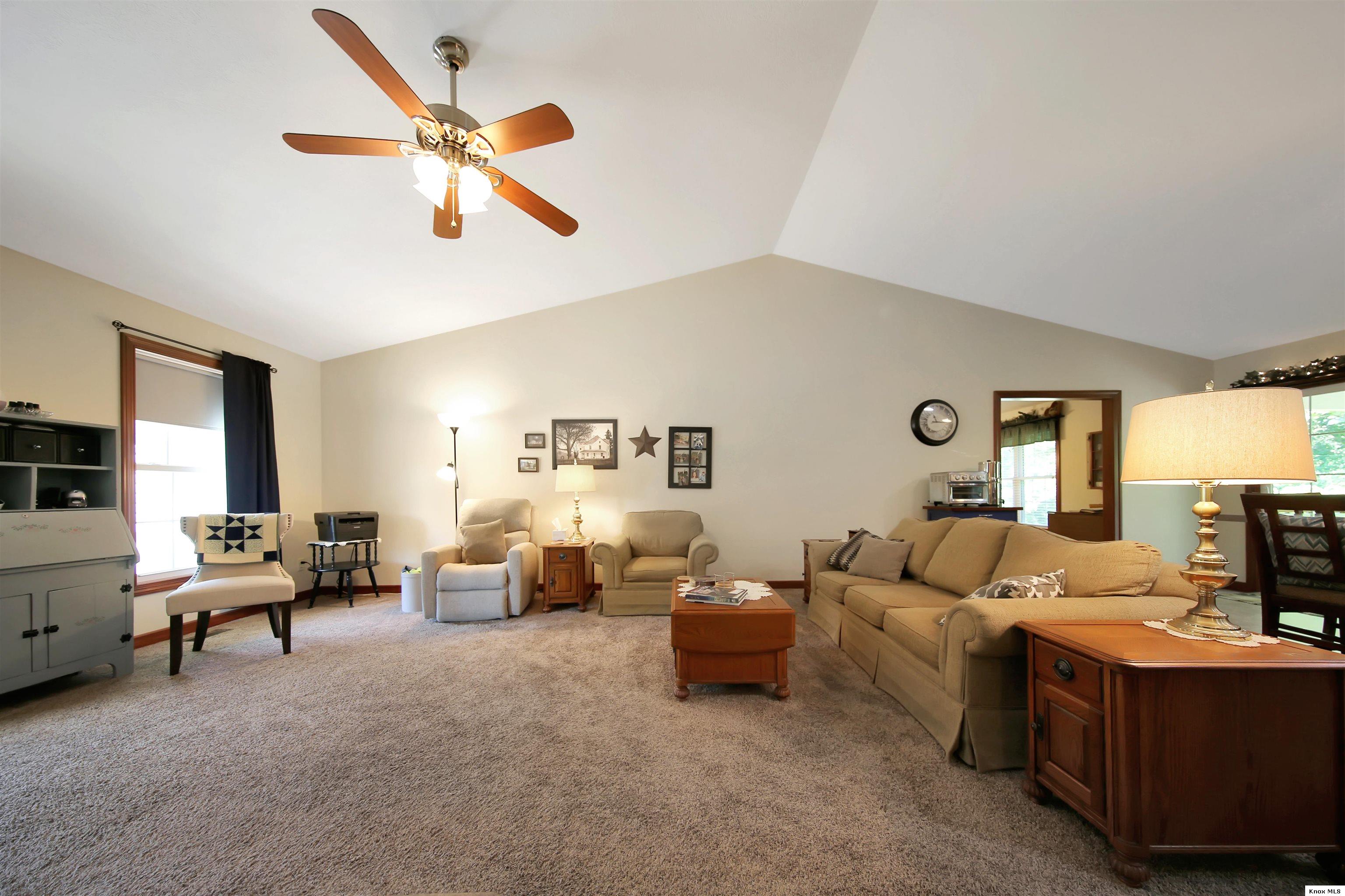 561 Glenmonte Drive Property Photo 25