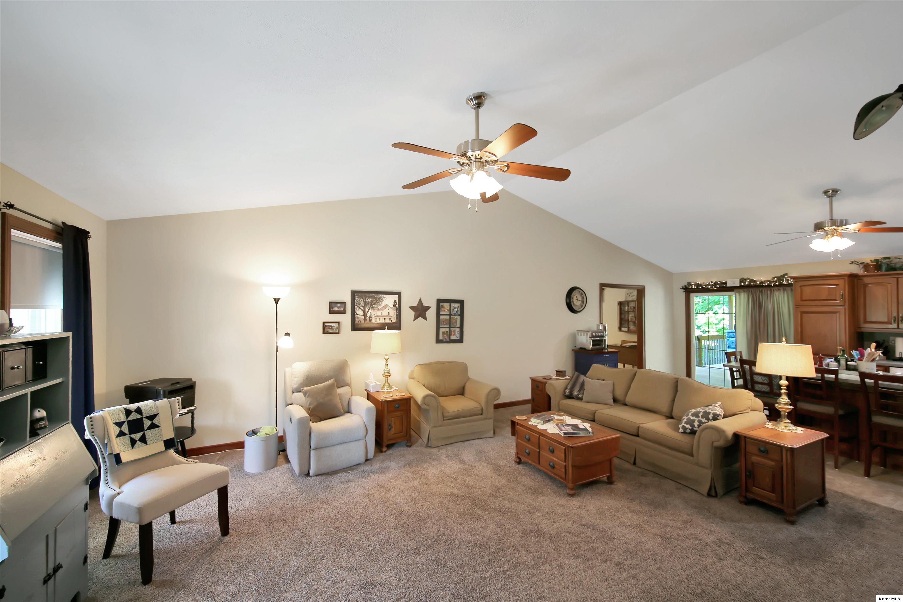 561 Glenmonte Drive Property Photo 27