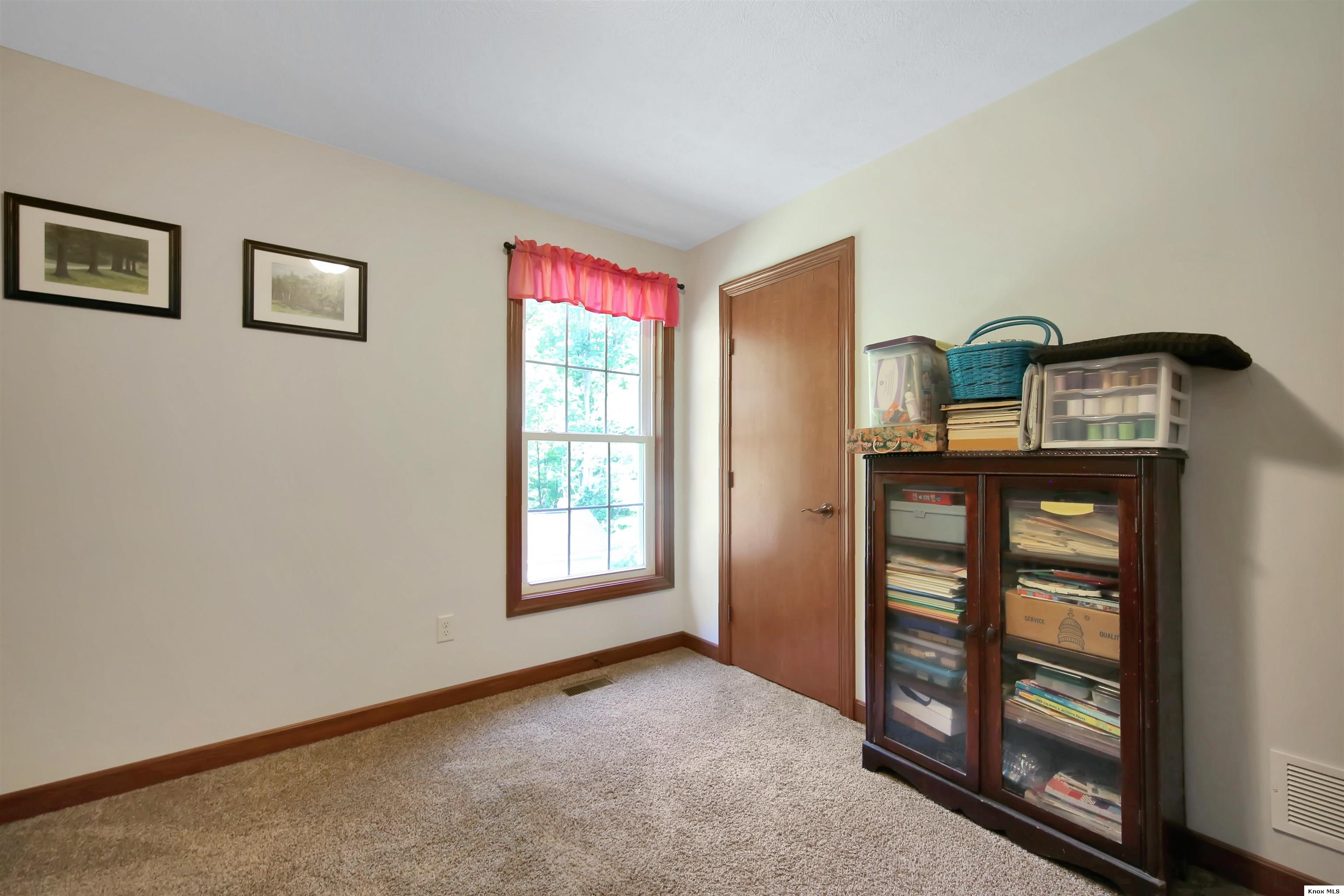 561 Glenmonte Drive Property Photo 37