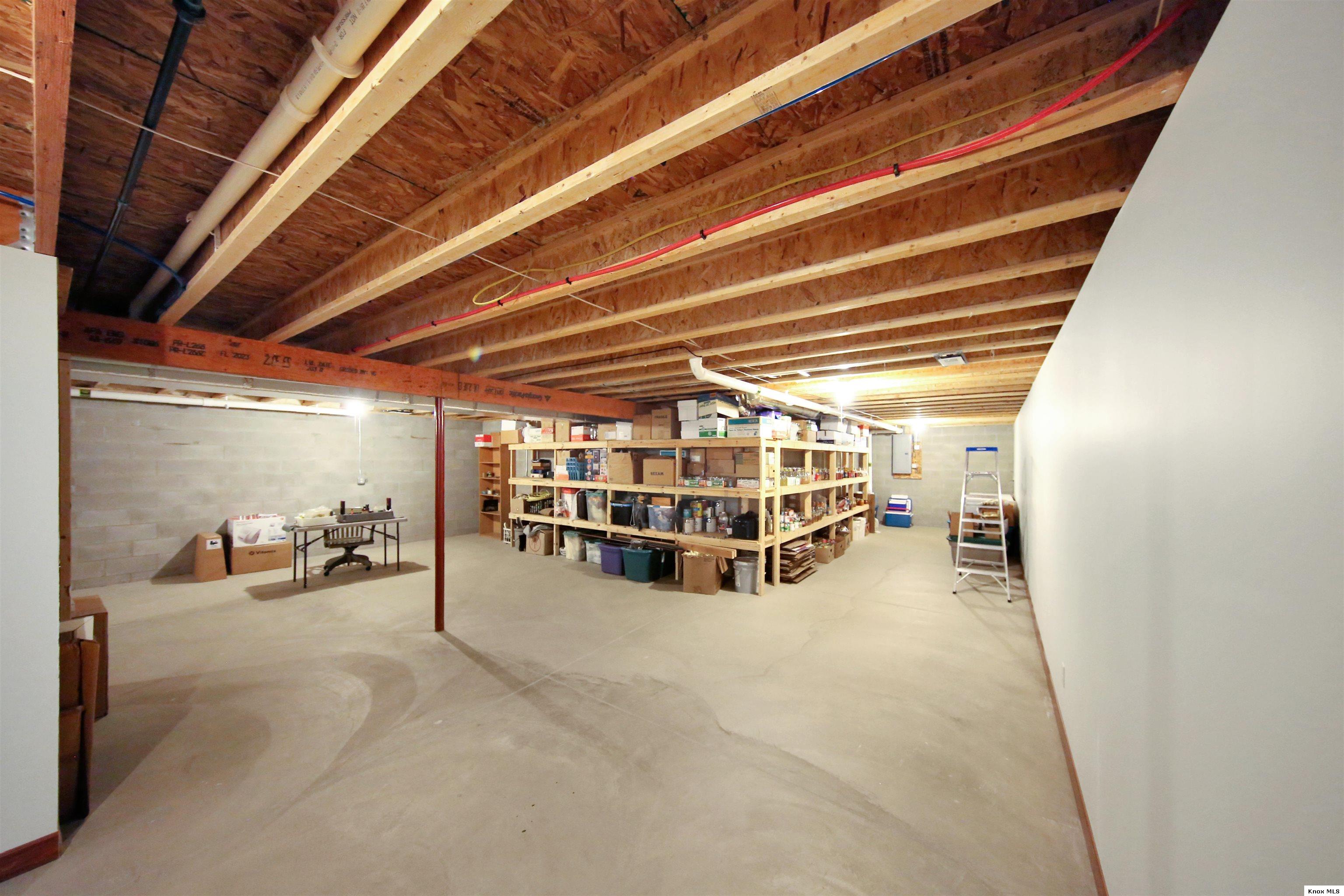561 Glenmonte Drive Property Photo 41