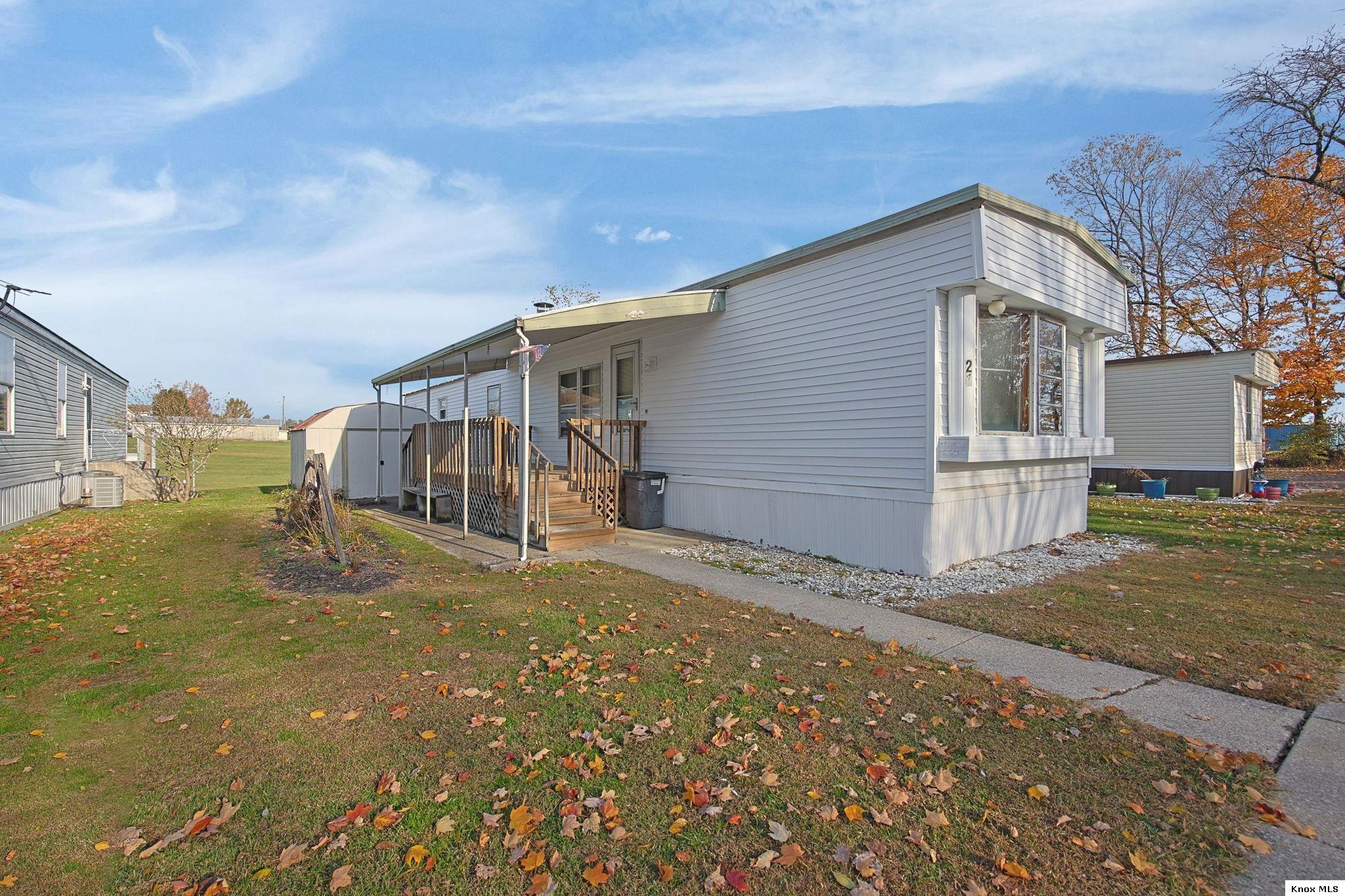 76 Yardner St Property Photo 1