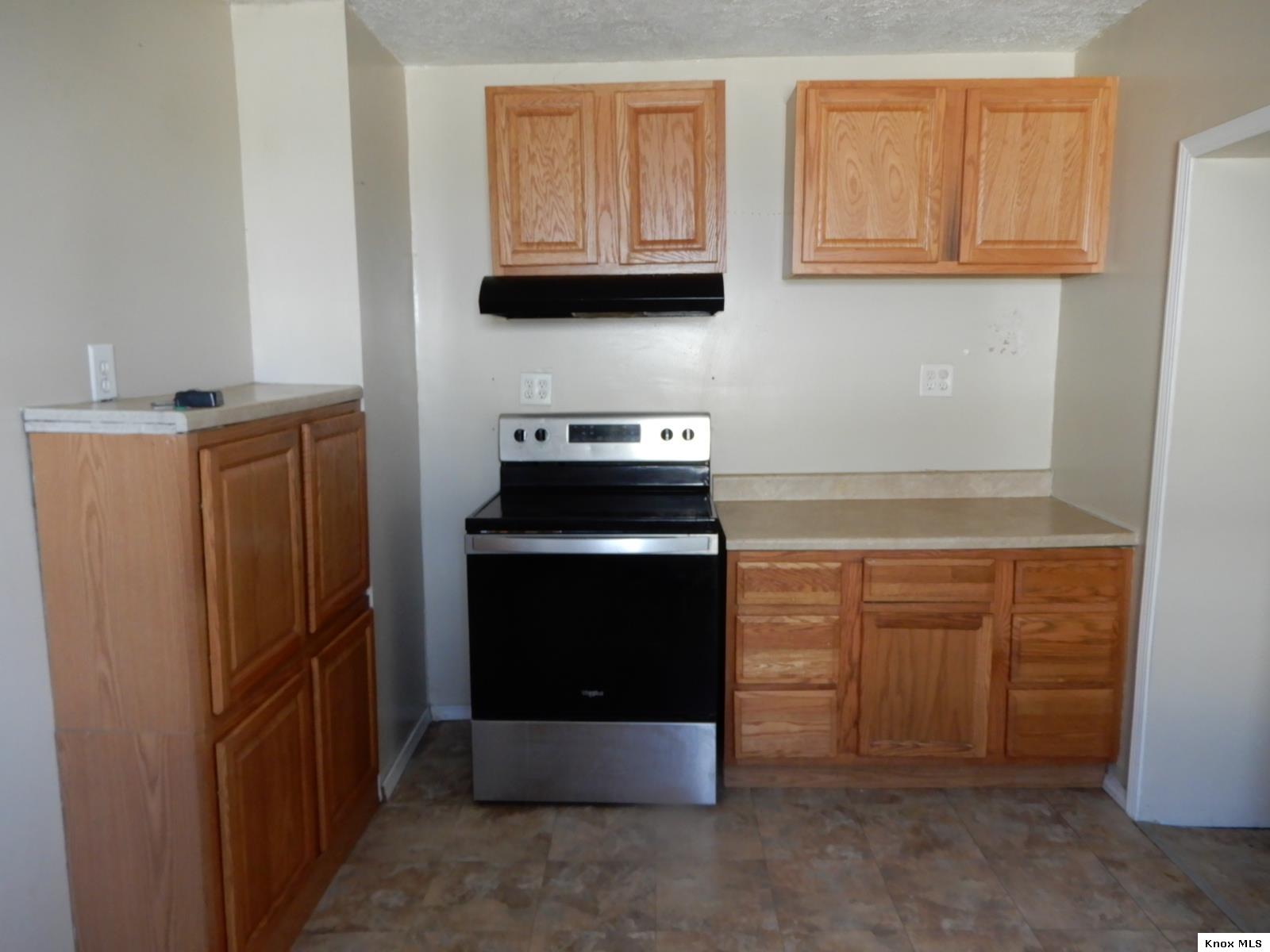 68 E Whitney Ave Property Photo 2