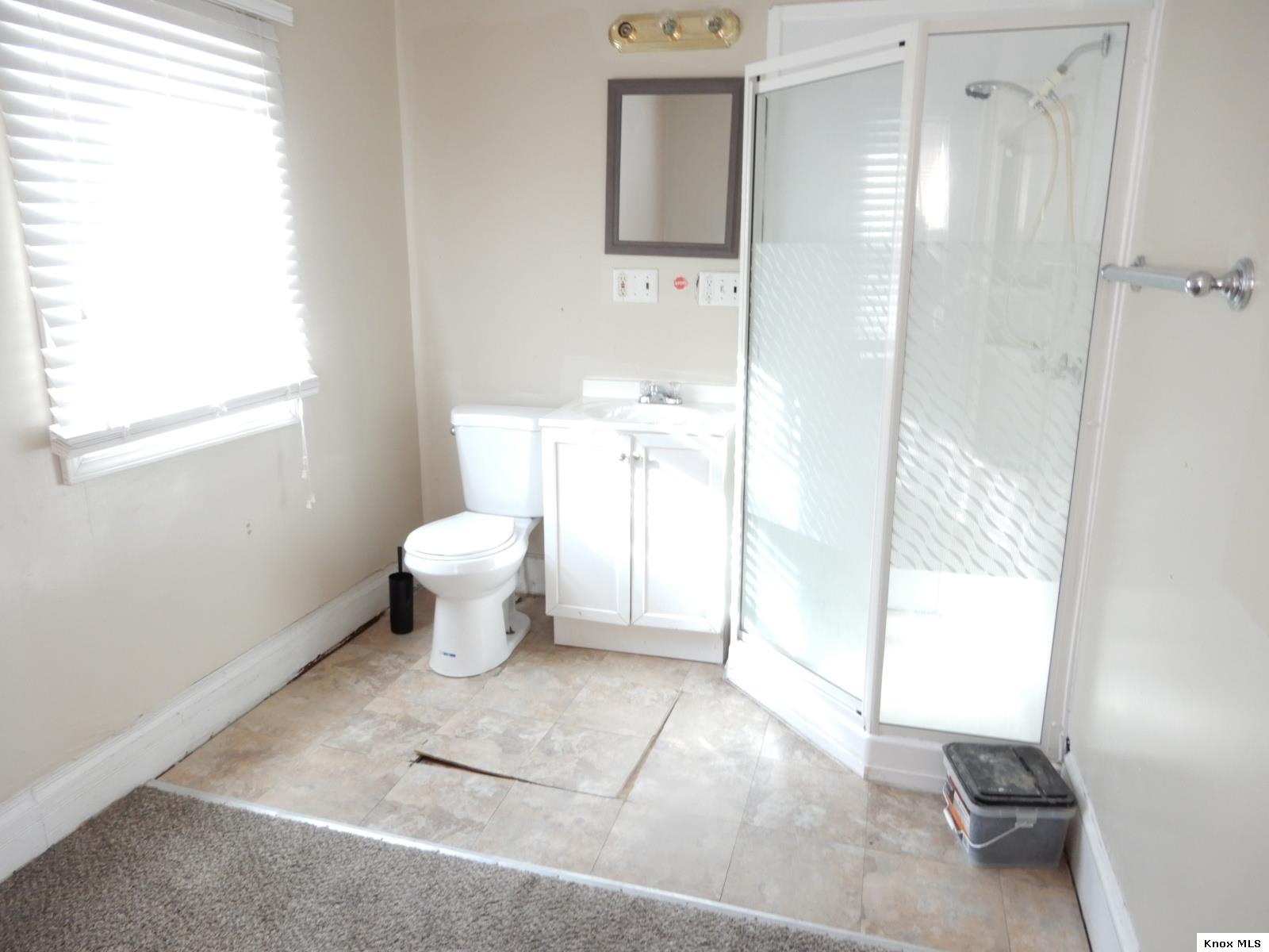 68 E Whitney Ave Property Photo 6