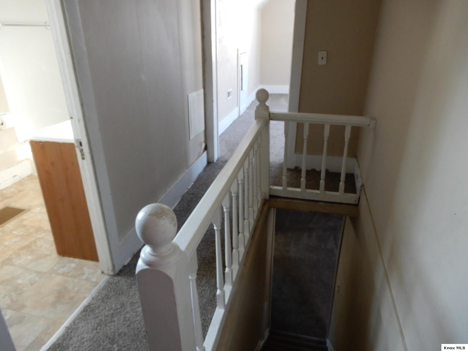 68 E Whitney Ave Property Photo 10