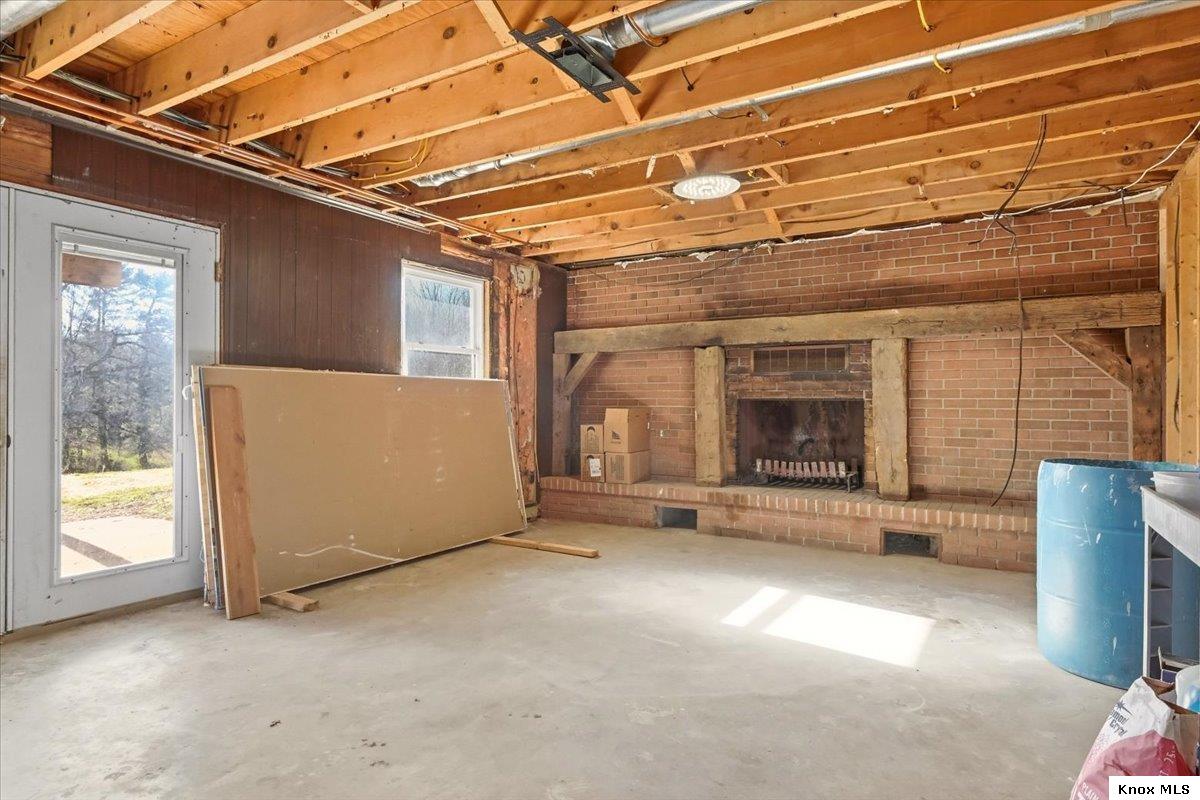 13232 Mansfield Rd Property Photo 32
