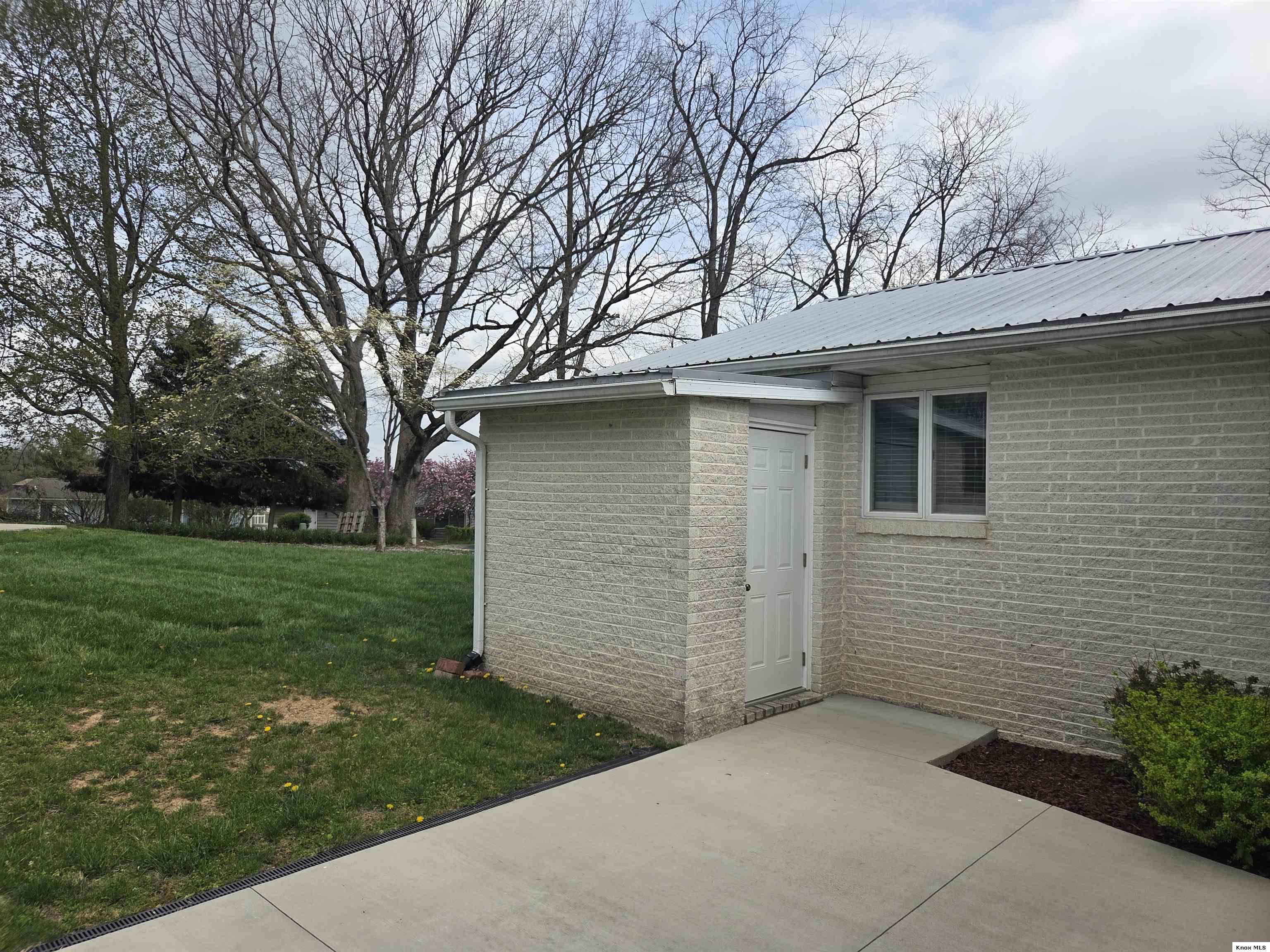 75 Appleview Ct Property Photo 13