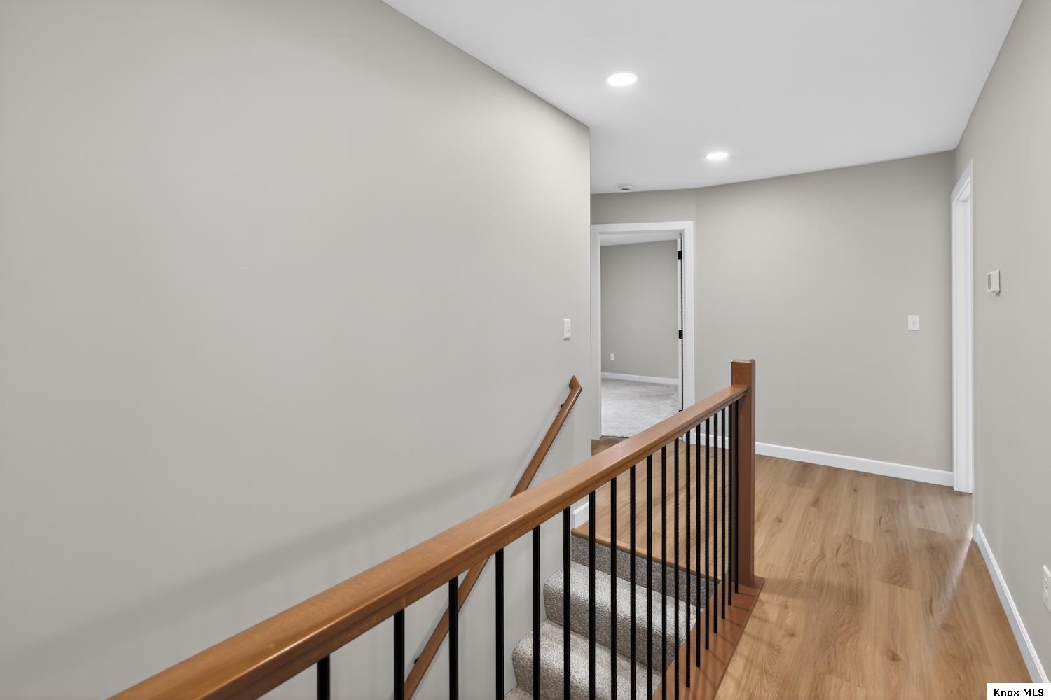 532 Floral Valley West Property Photo 19