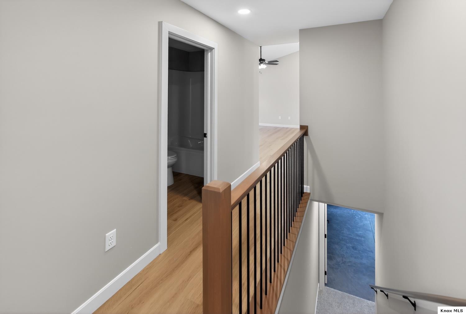 532 Floral Valley West Property Photo 20