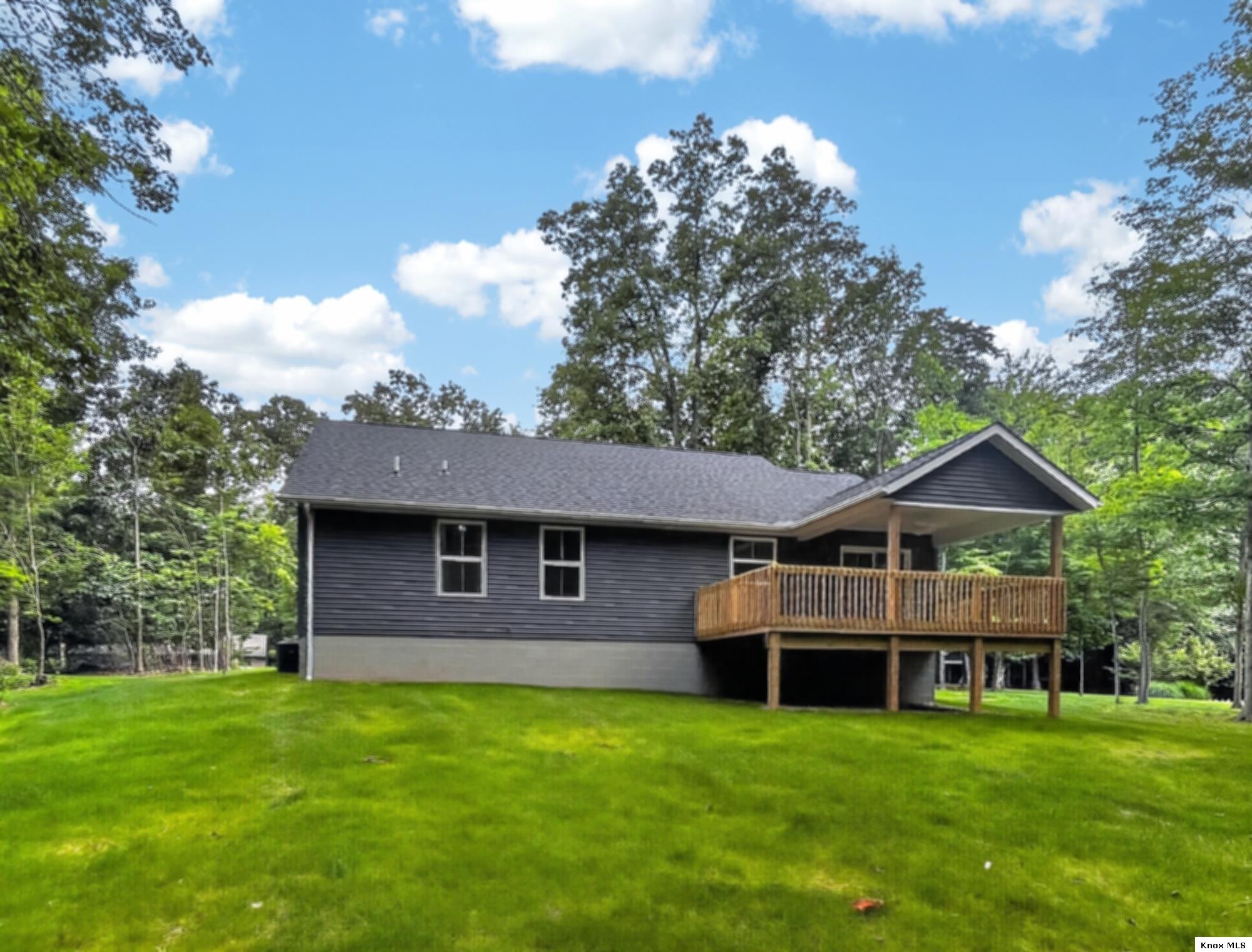 532 Floral Valley West Property Photo 34