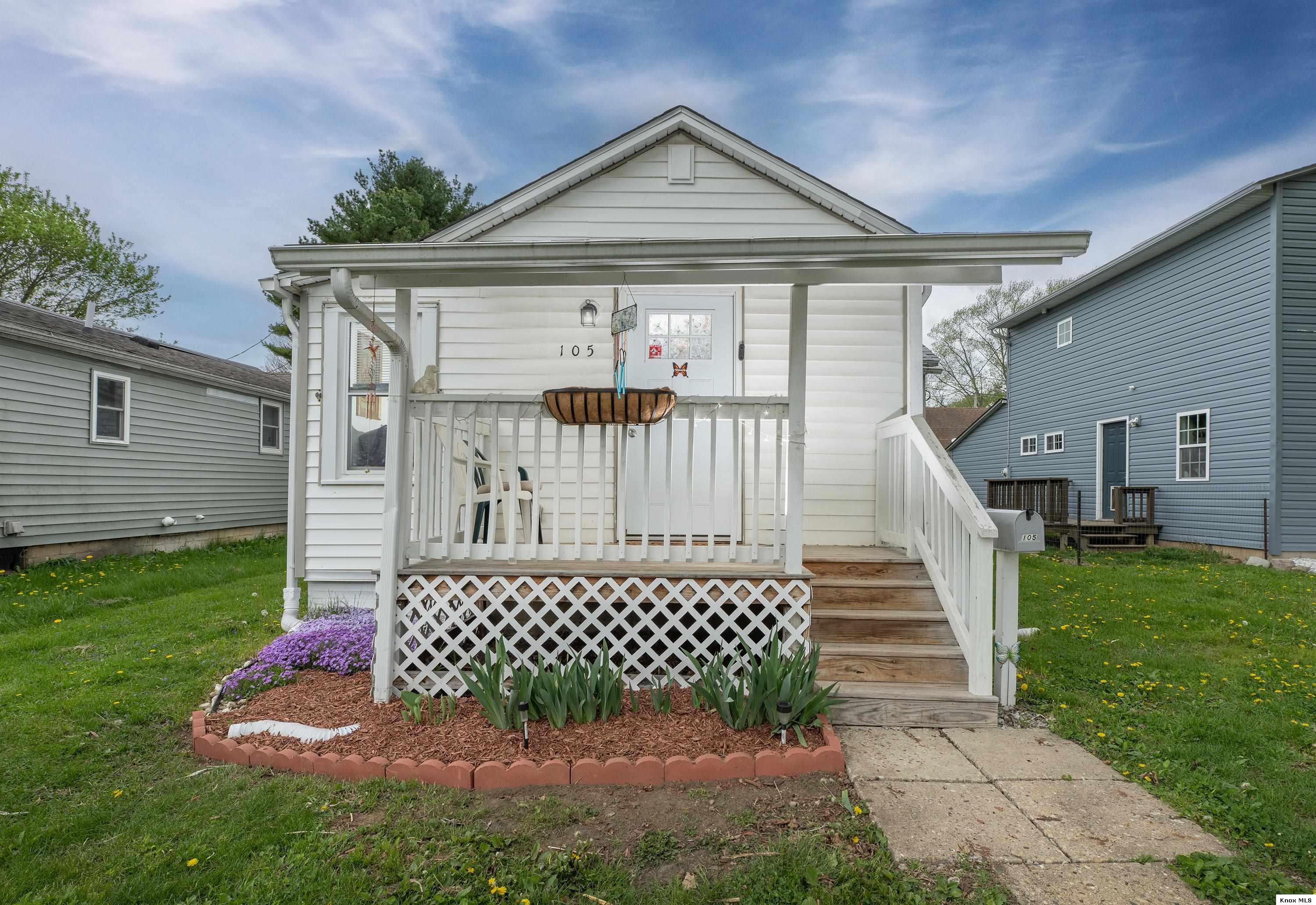 105 Fairmont Ave Property Photo 1