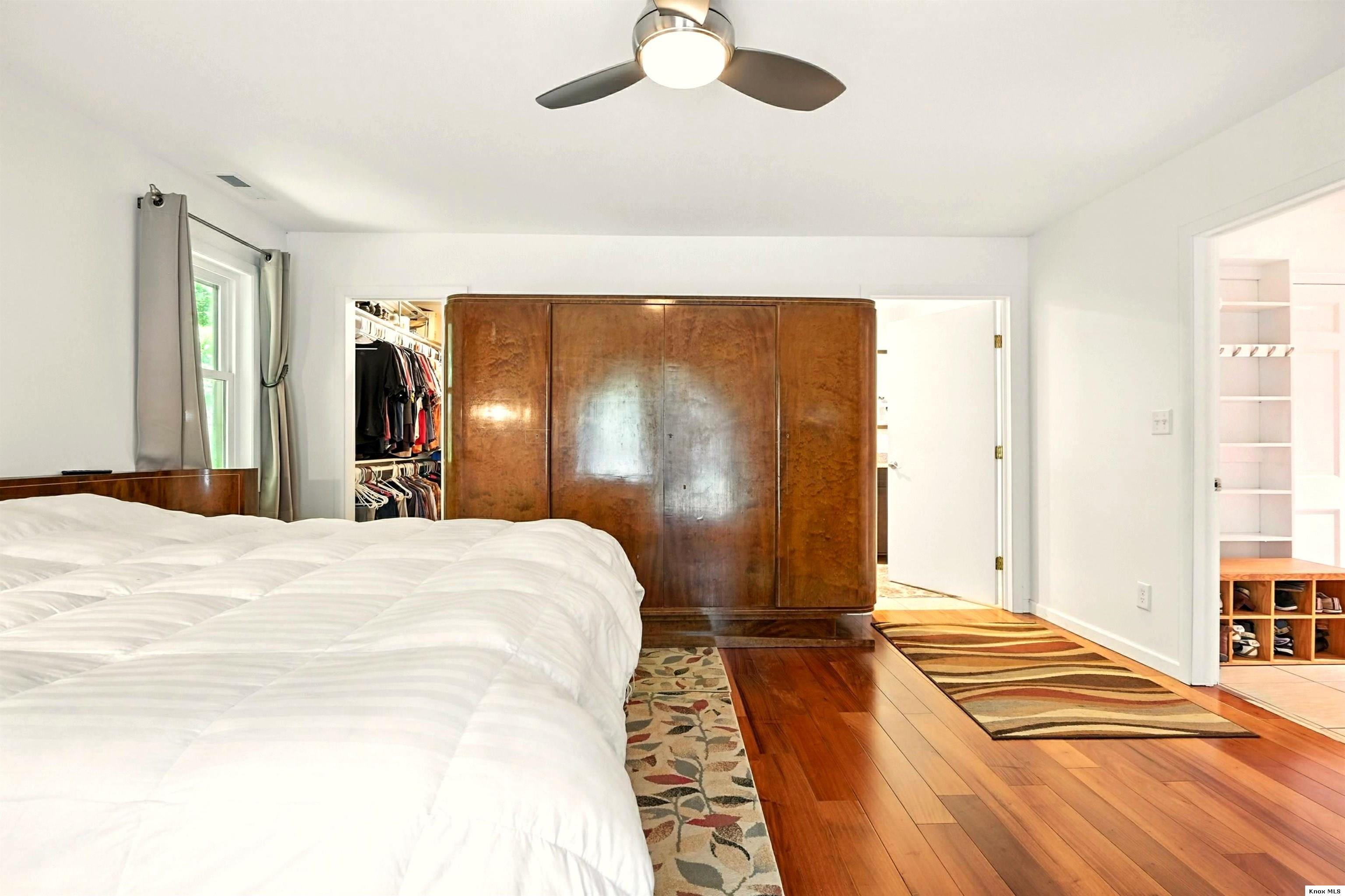 302 E Woodside Dr. Property Photo 23