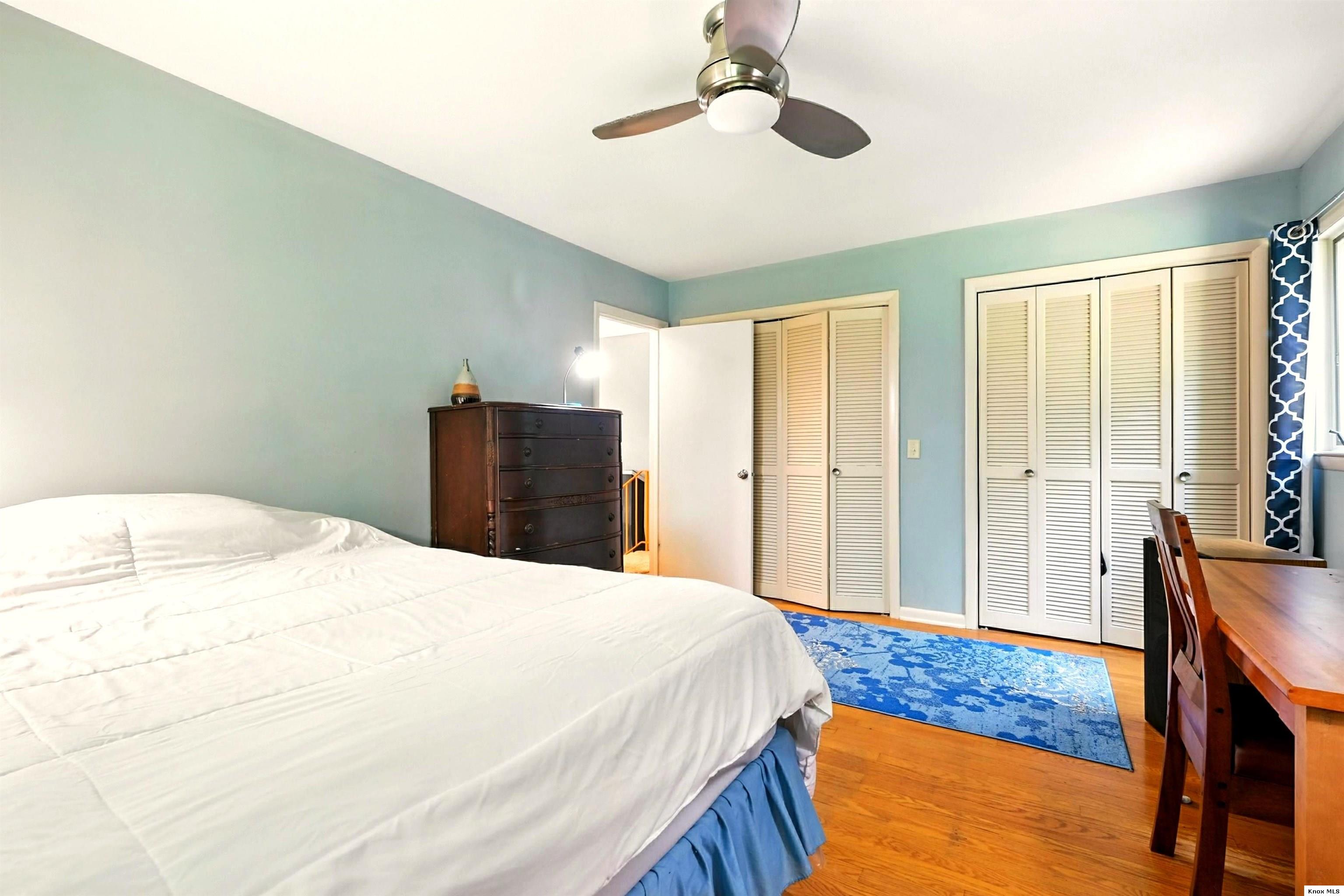 302 E Woodside Dr. Property Photo 37