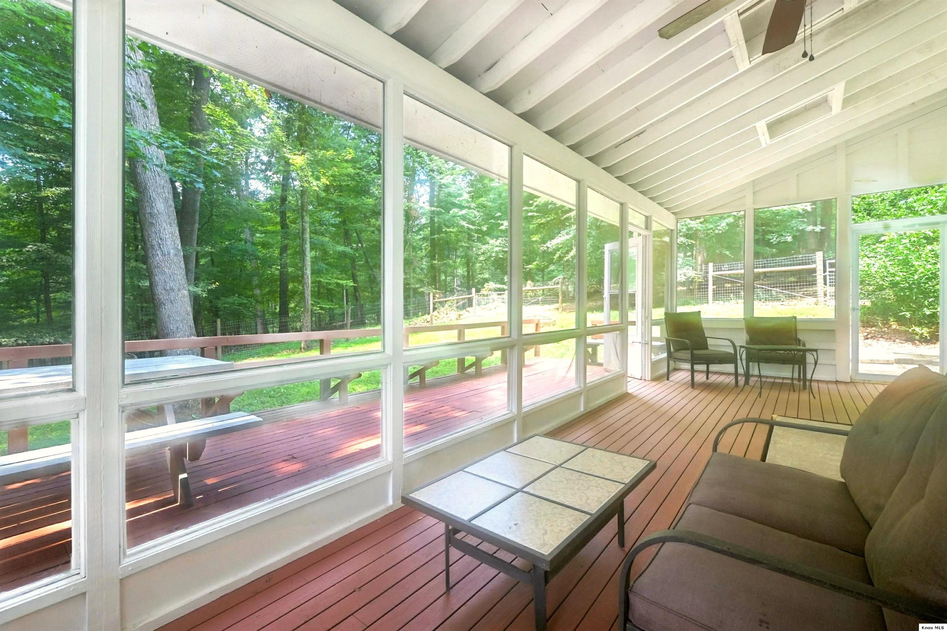 302 E Woodside Dr. Property Photo 39