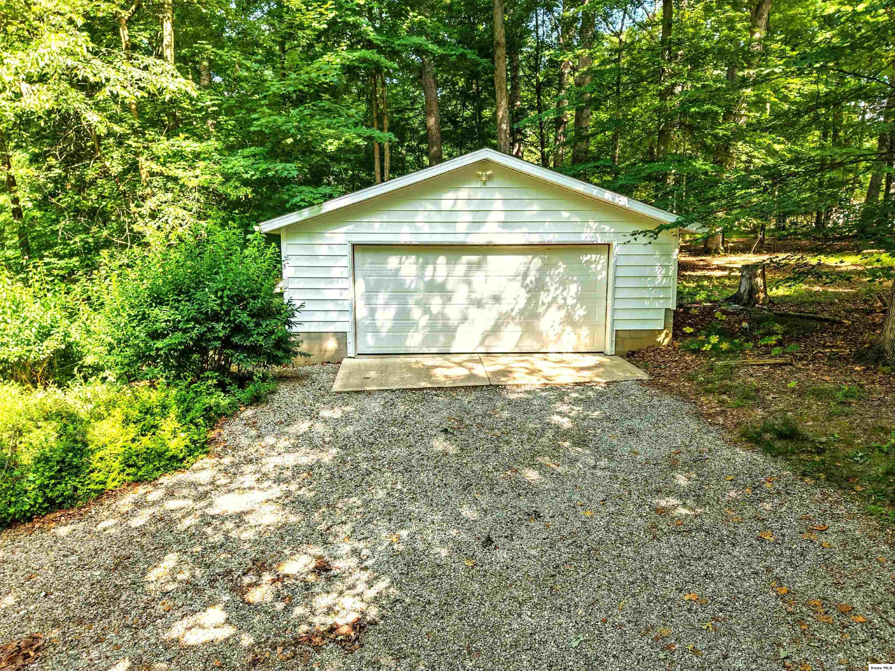 302 E Woodside Dr. Property Photo 45