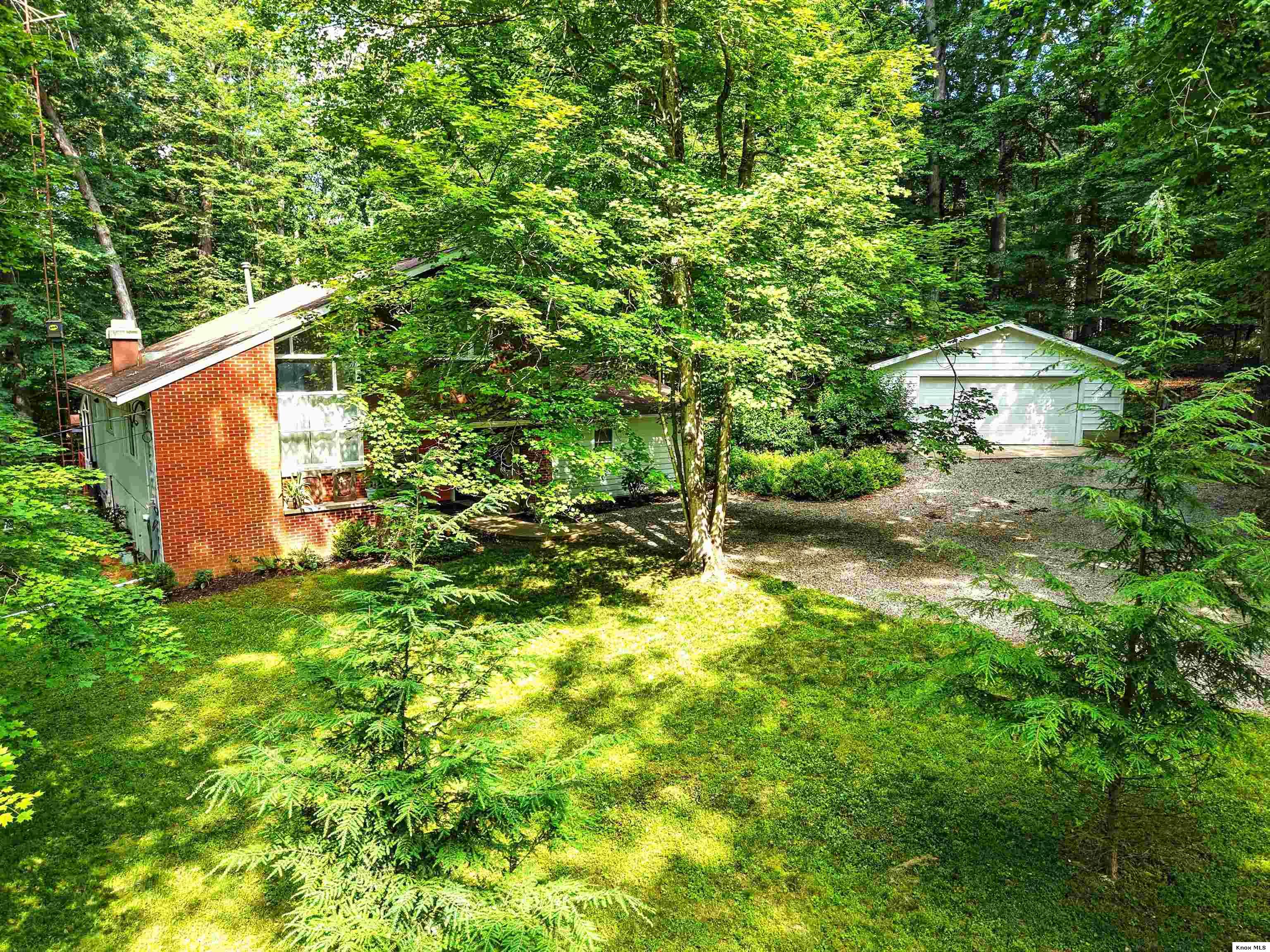 302 E Woodside Dr. Property Photo 47