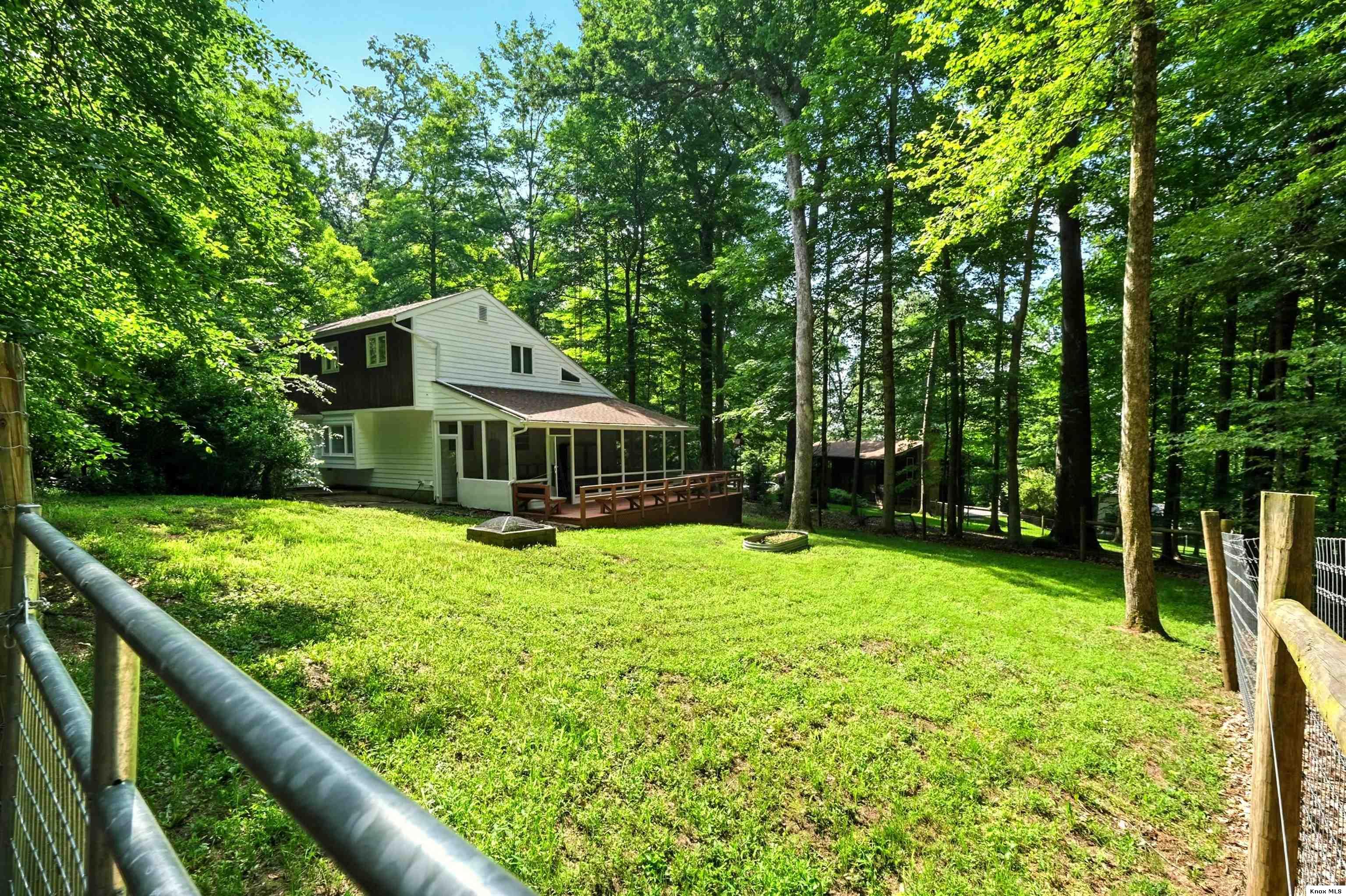 302 E Woodside Dr. Property Photo 50