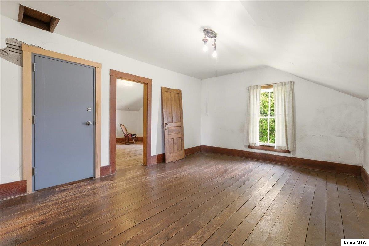 8040 Thayer Rd. Property Photo 24