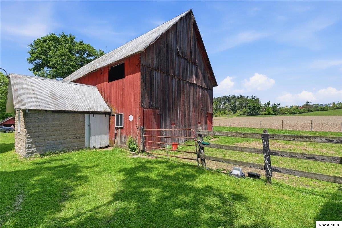 8040 Thayer Rd. Property Photo 38
