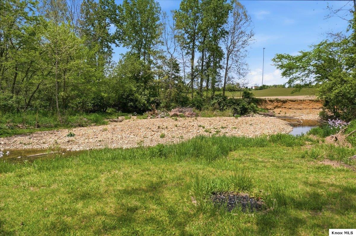 8040 Thayer Rd. Property Photo 46