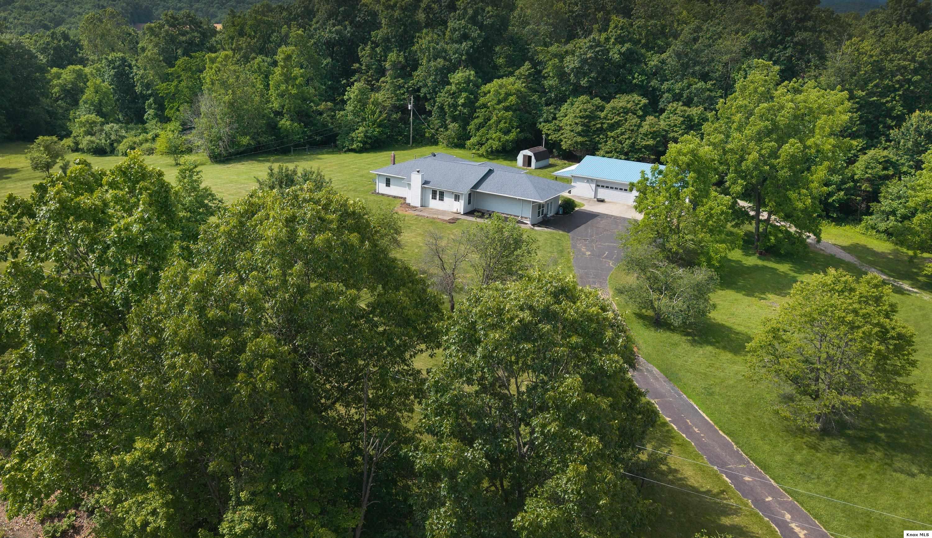 12345 Pleasant Valley Road Ne Property Photo 7
