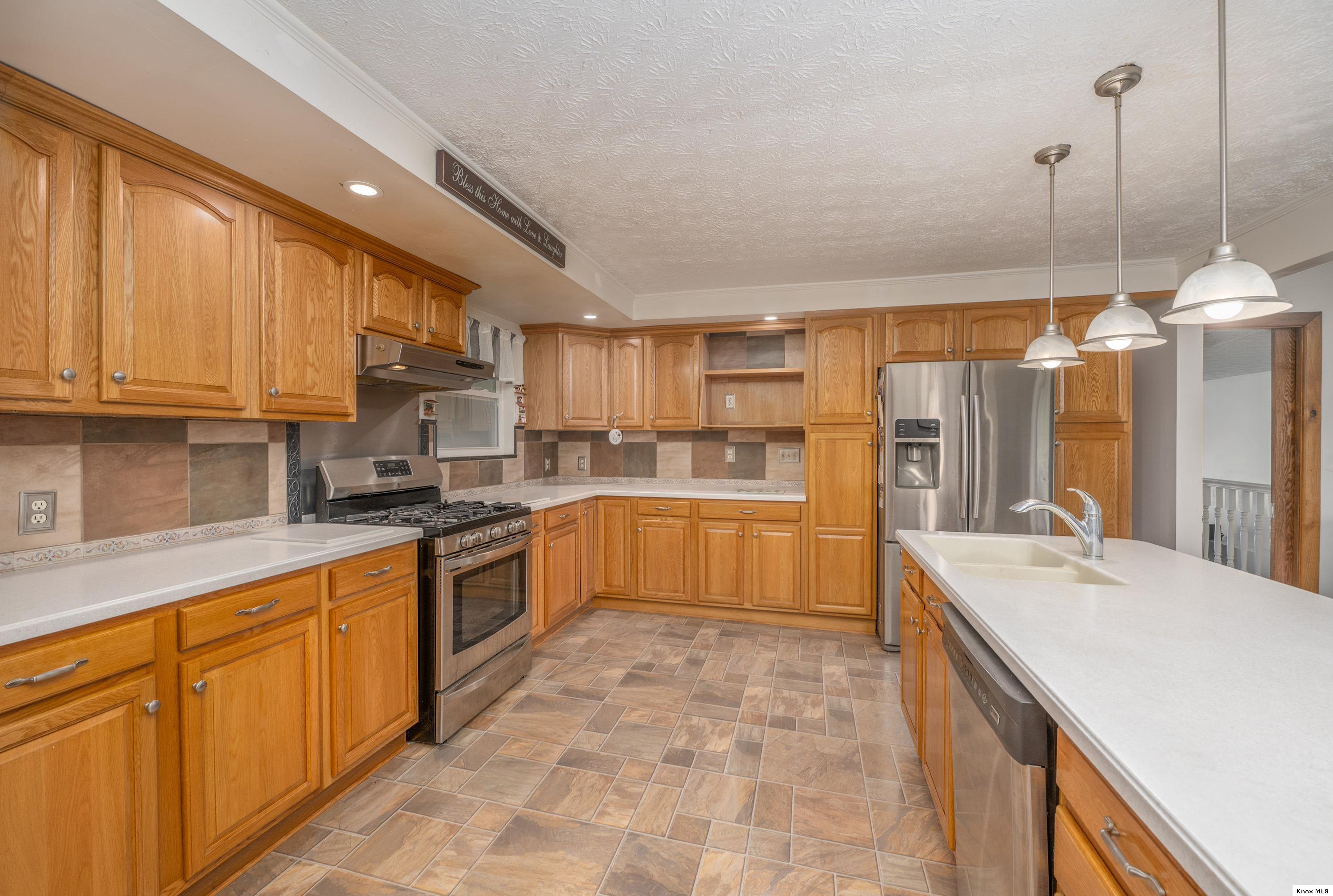 12345 Pleasant Valley Road Ne Property Photo 15